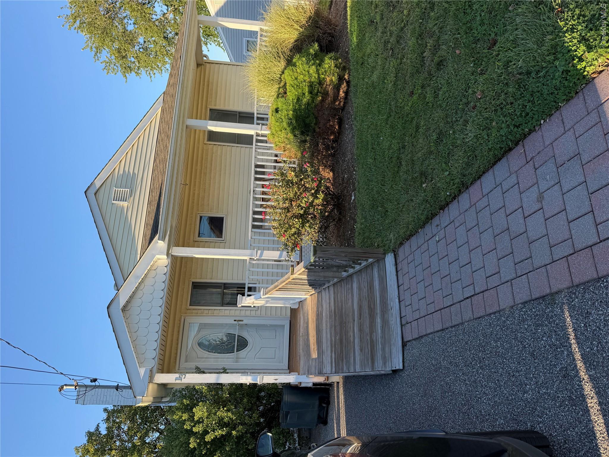 13 Barry Road Property Photo 1