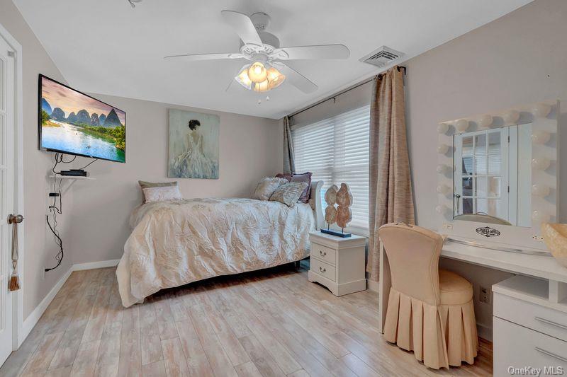 13 Barry Road Property Photo 7