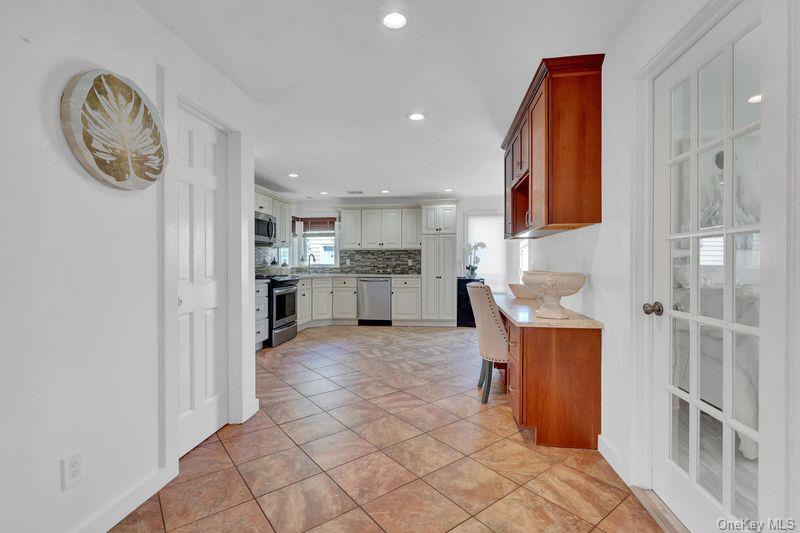 13 Barry Road Property Photo 14