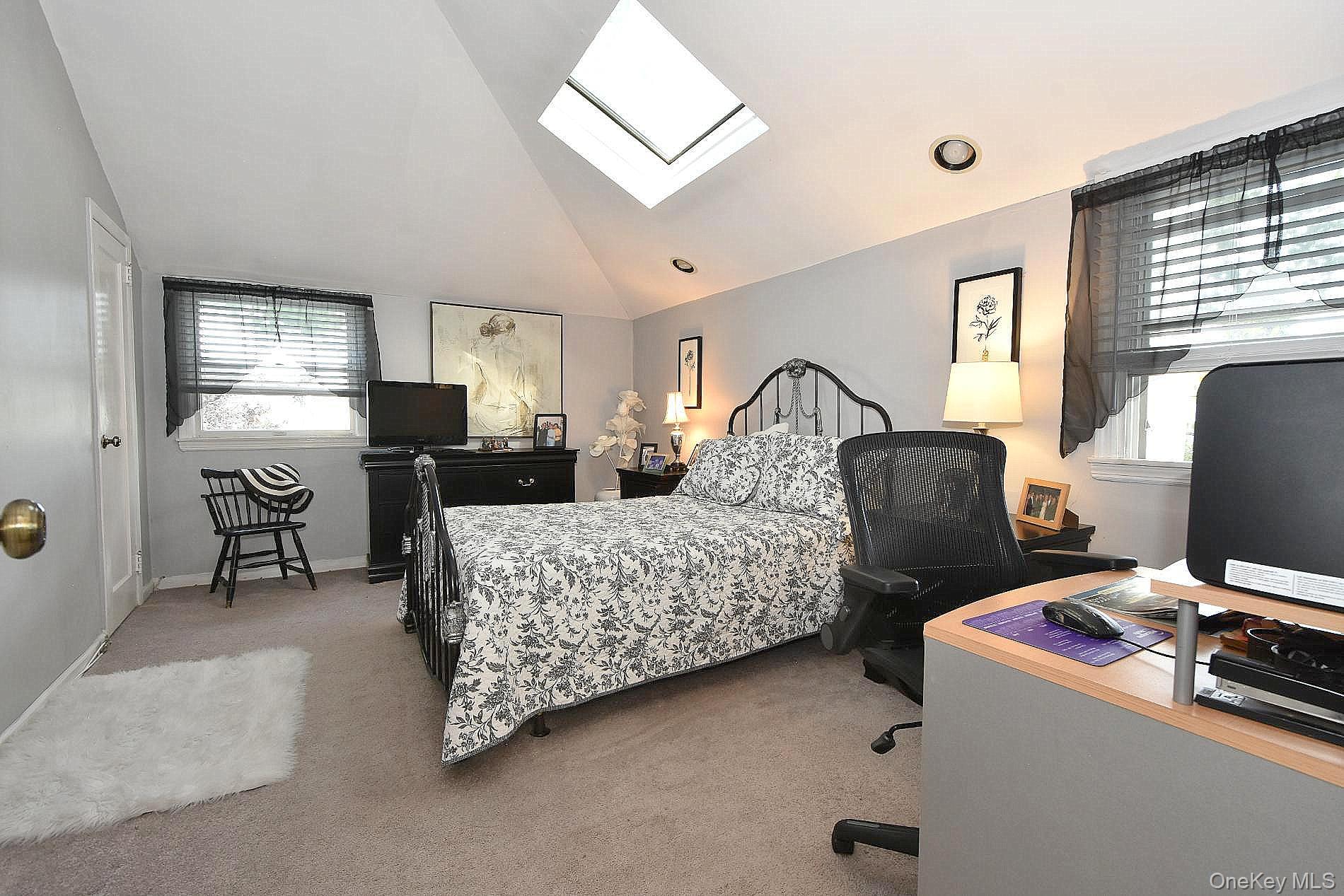 10 Alton Court Property Photo 19