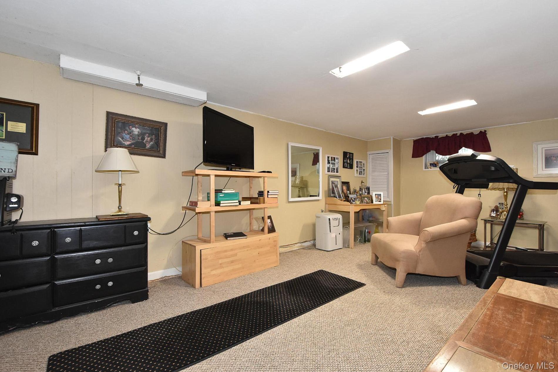 10 Alton Court Property Photo 20