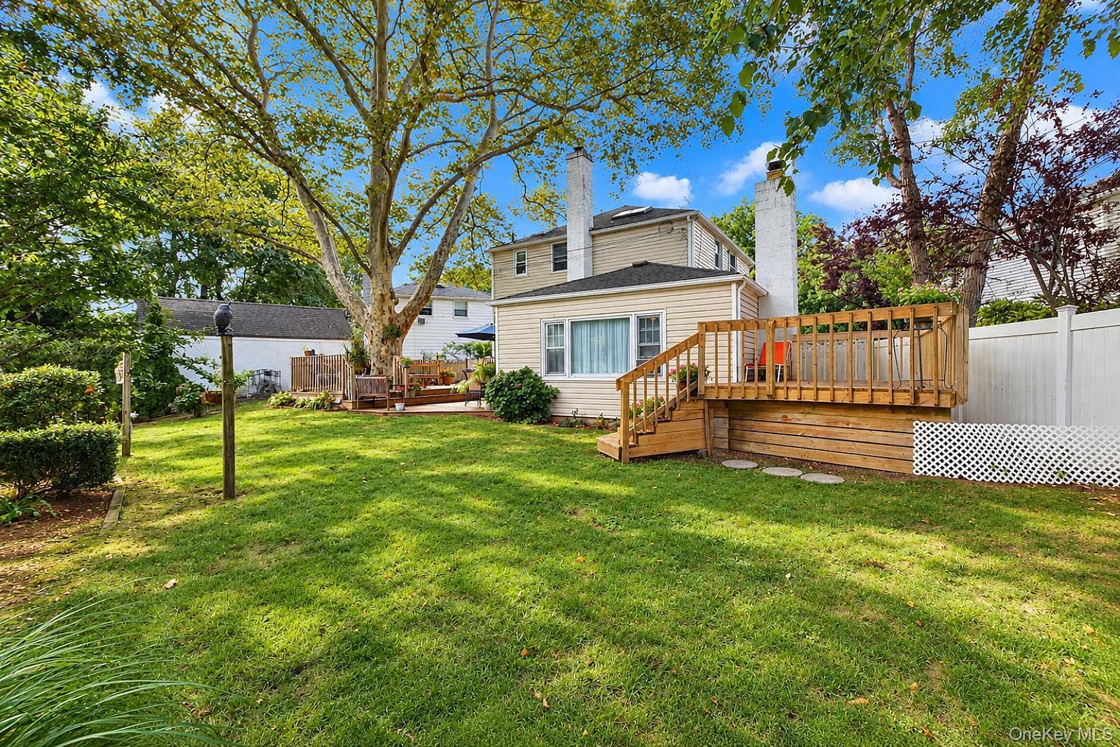 10 Alton Court Property Photo 26