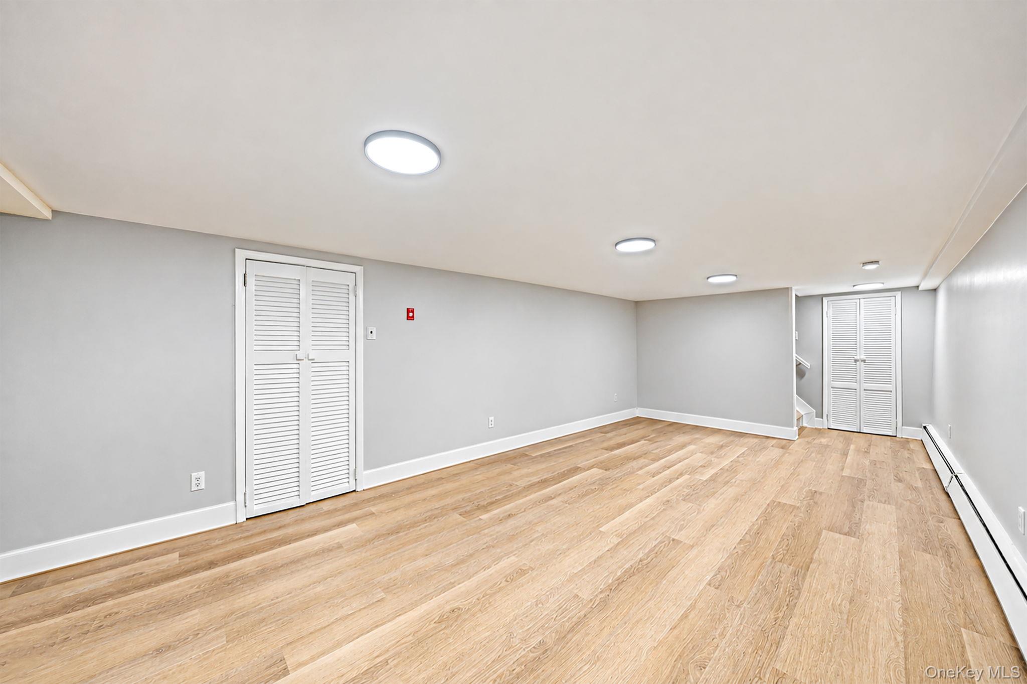 745 Anderson Avenue Property Photo 30