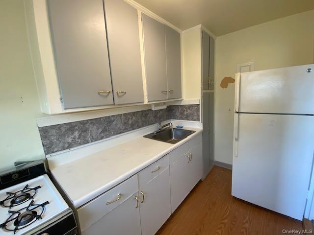 245-39 77th Crescent F-2 Property Photo 5