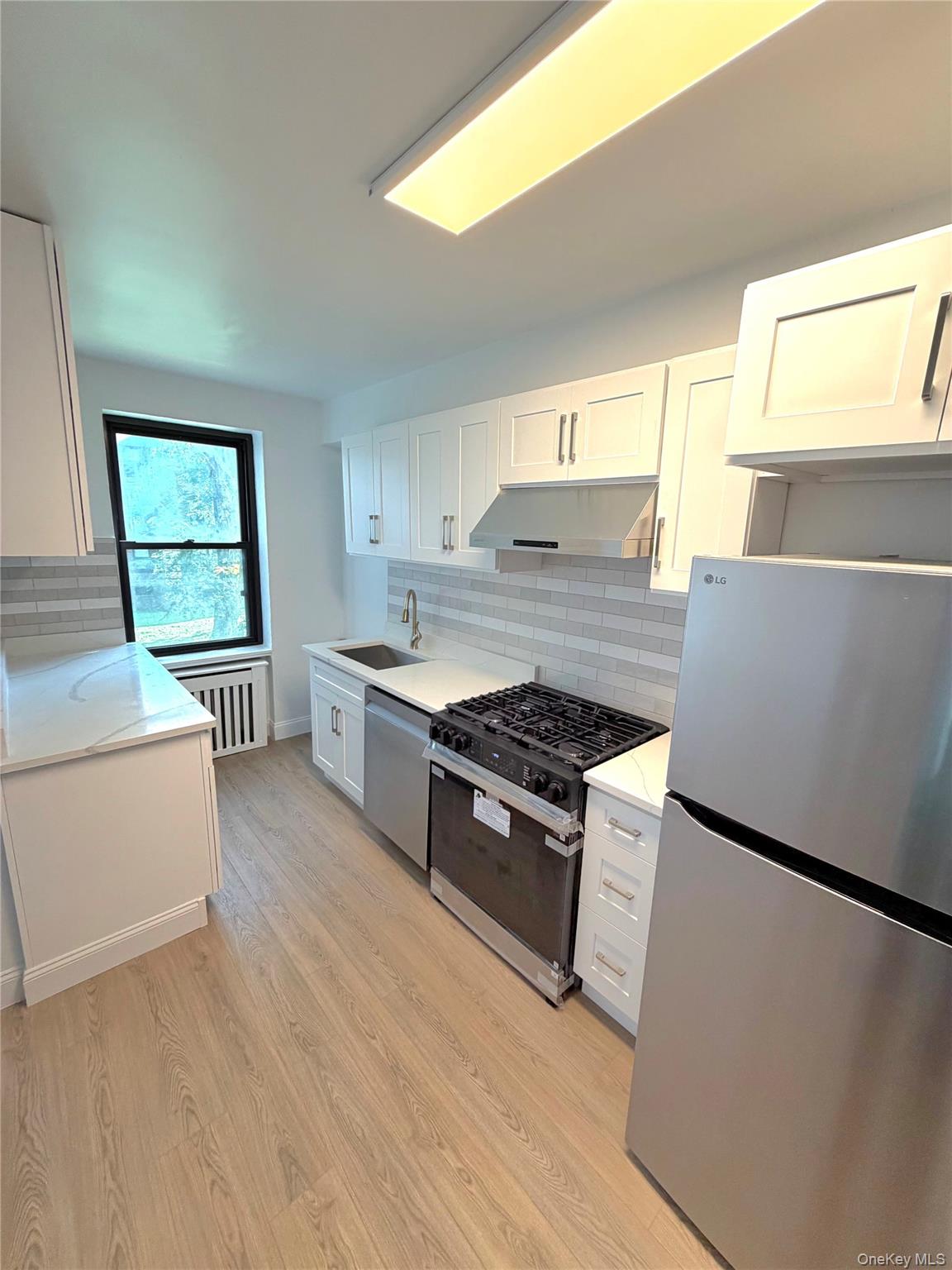 22-27 76th Street B2 Property Photo 3