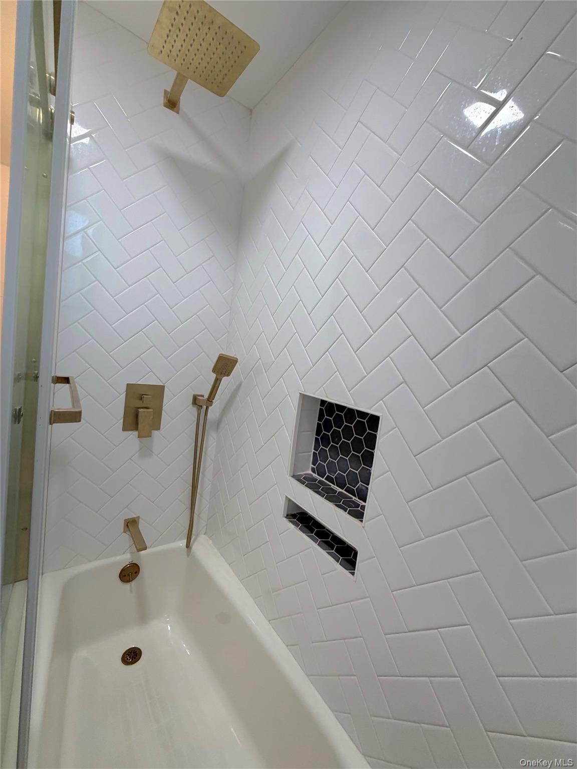 22-27 76th Street B2 Property Photo 22