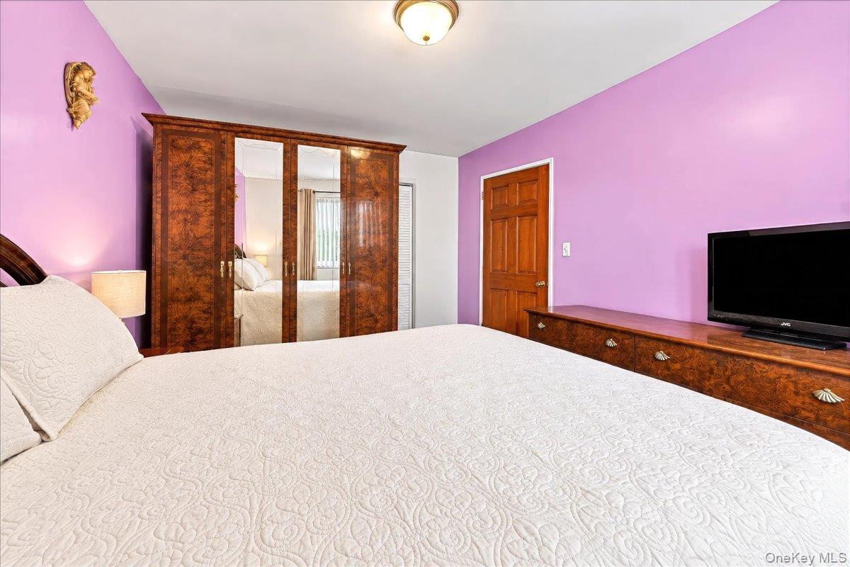 1360 Edwards Avenue Property Photo 14