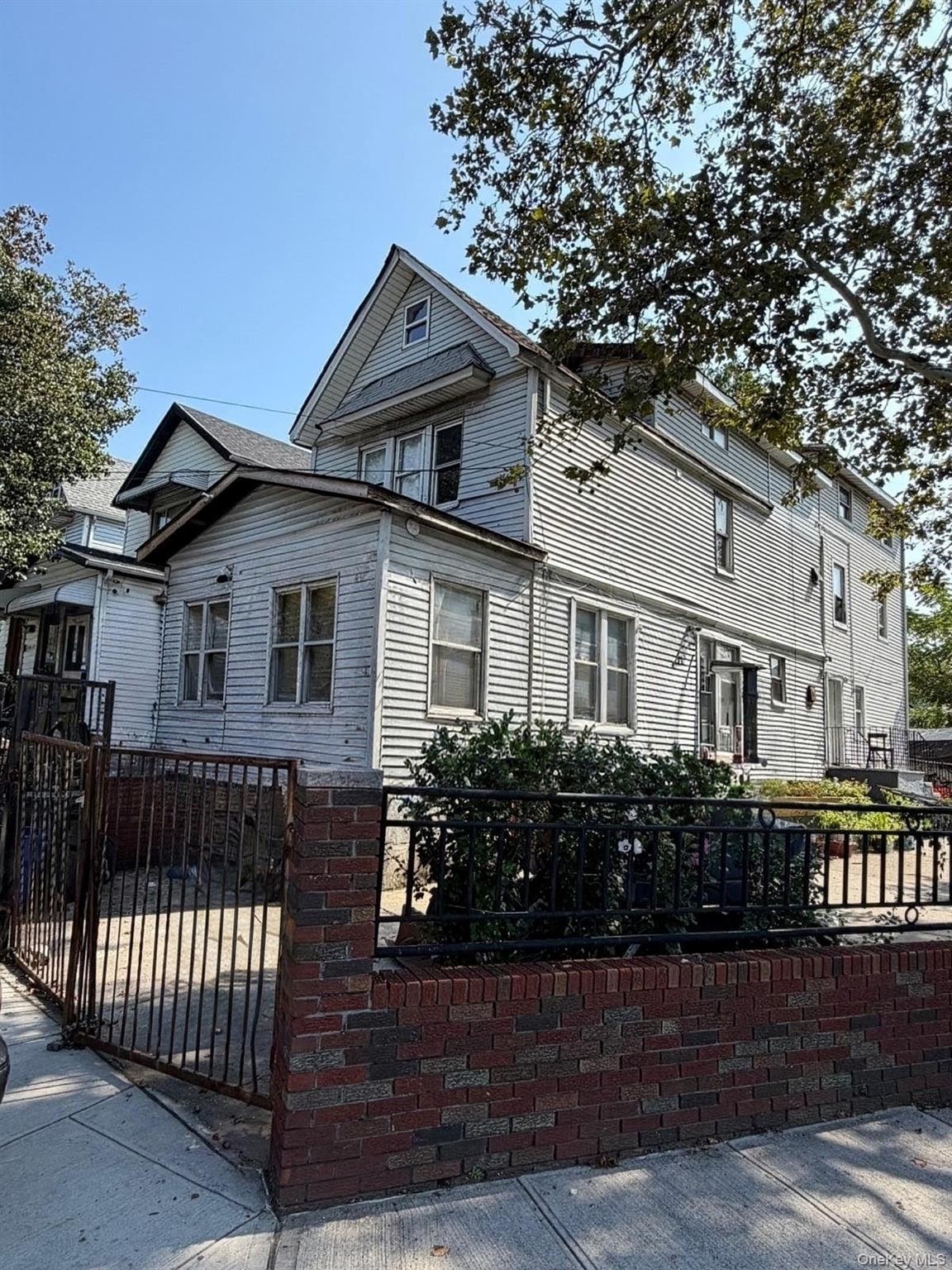 13802 106th Avenue Property Photo 1