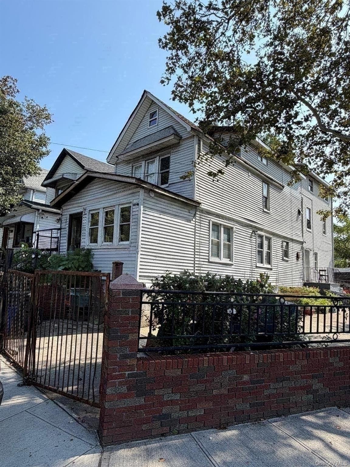 13802 106th Avenue Property Photo 1