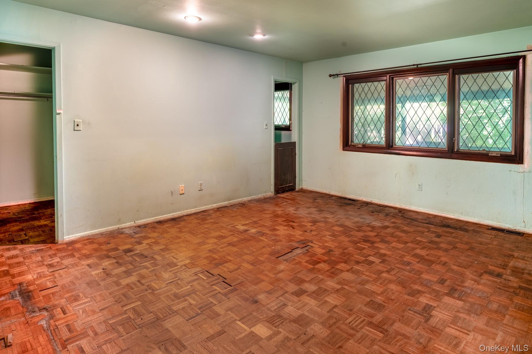 4 Linden Court Property Photo 27