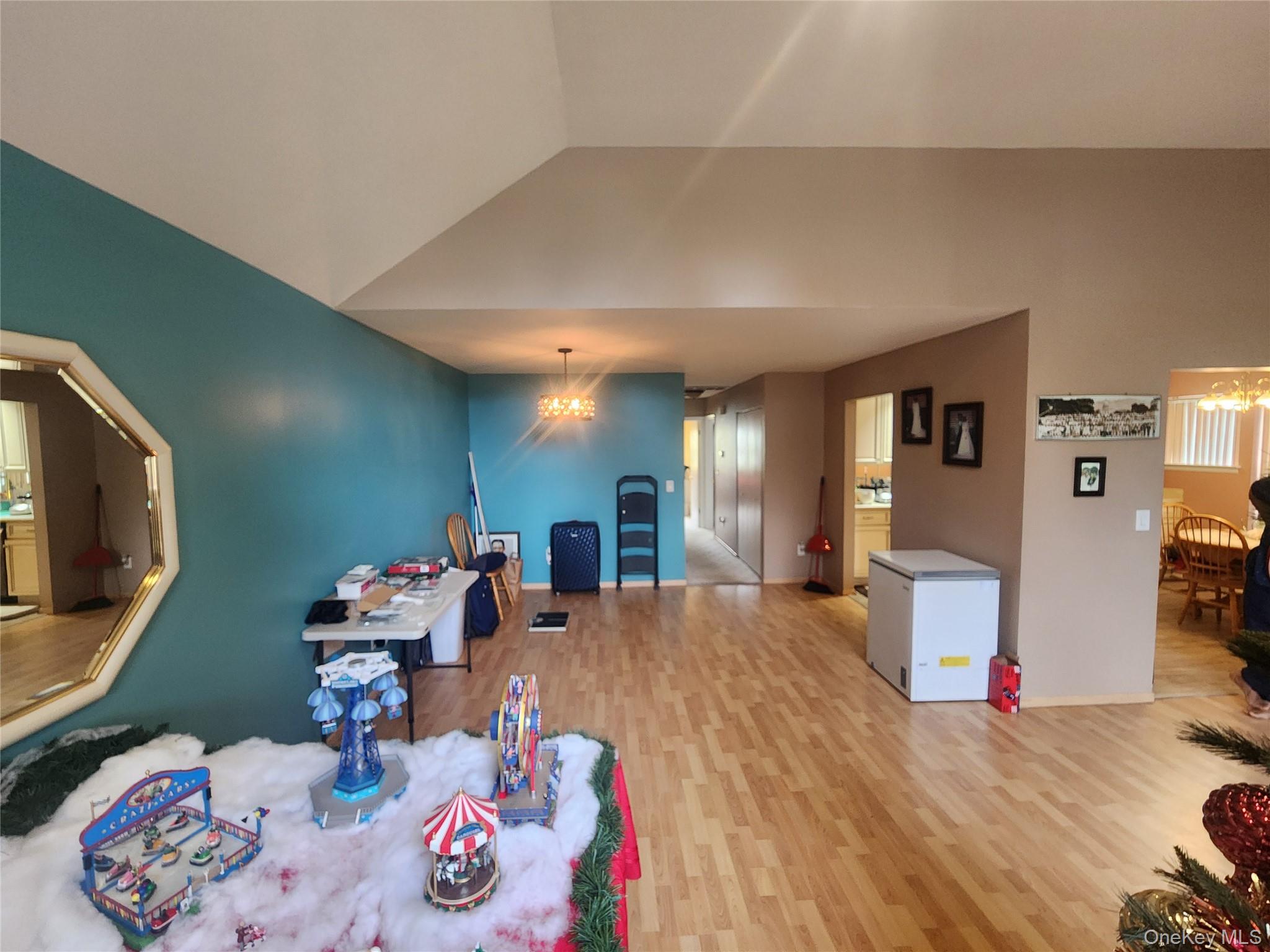 4 Sprucewood Boulevard Property Photo 16