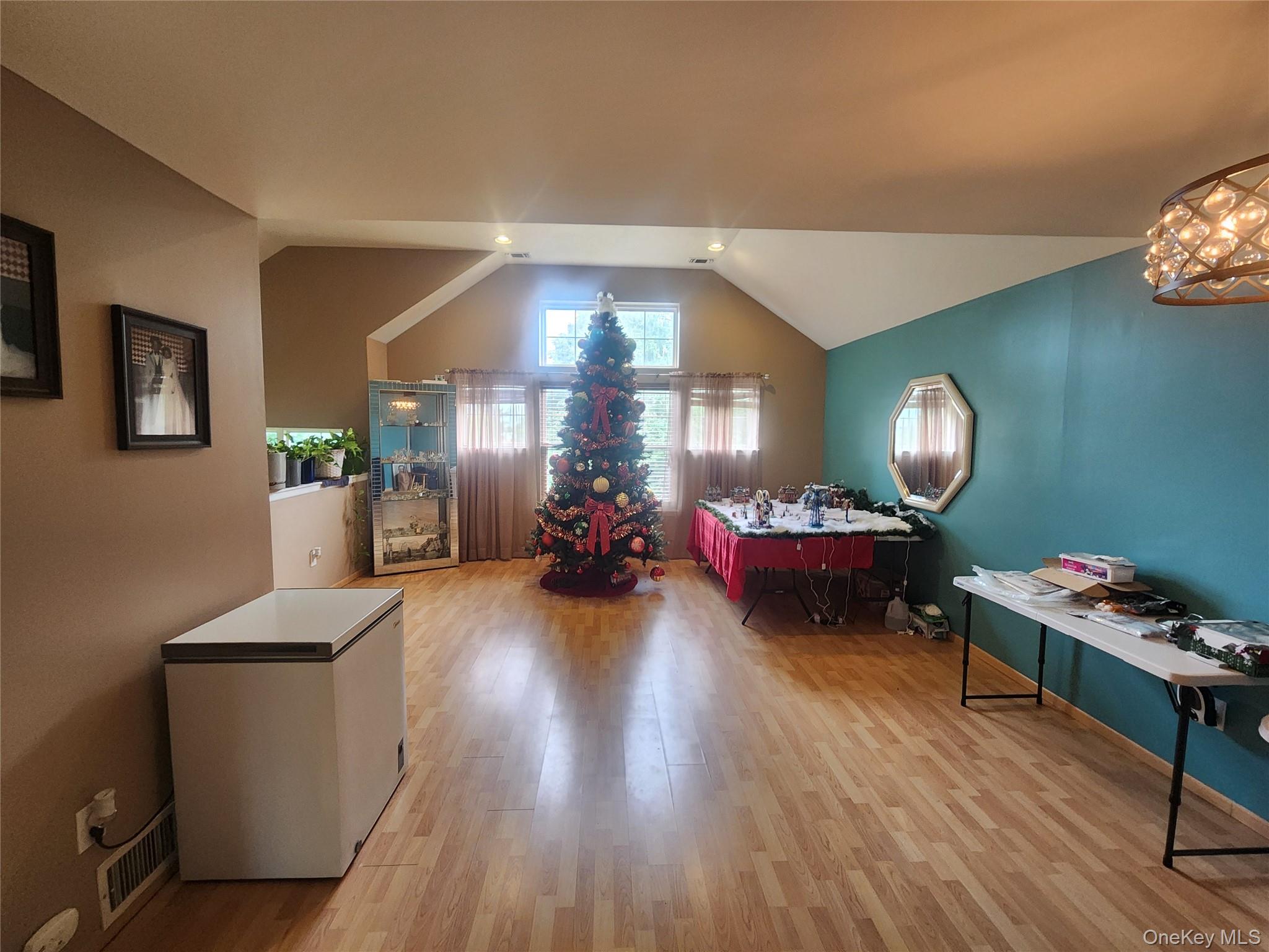 4 Sprucewood Boulevard Property Photo 17