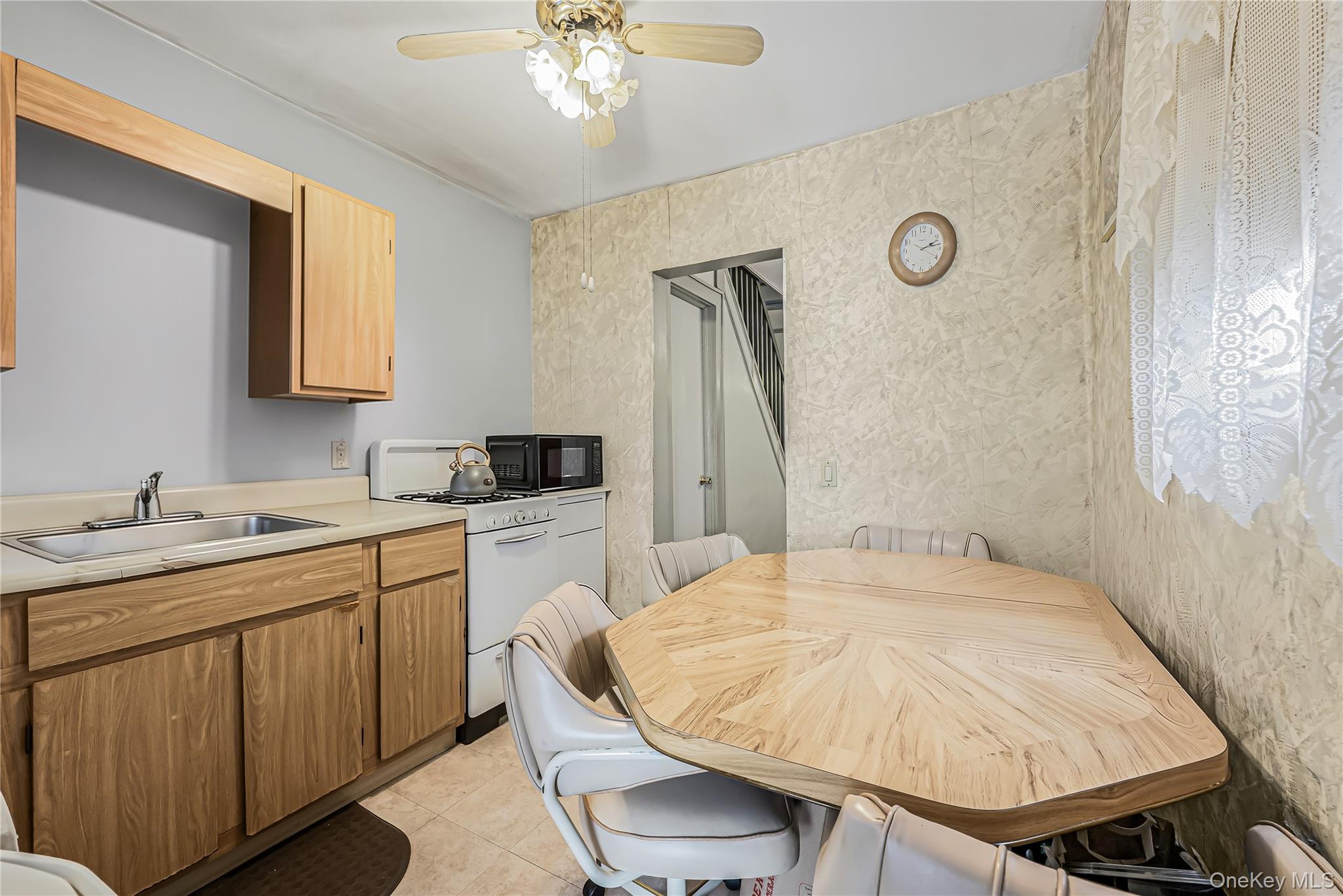 9307 76th Street Property Photo 25