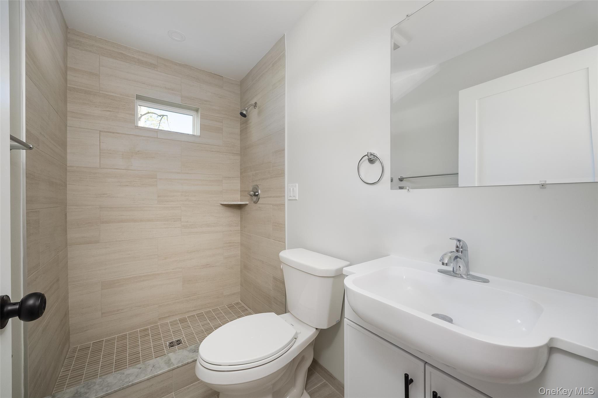 7 Douglas Street A Property Photo 5