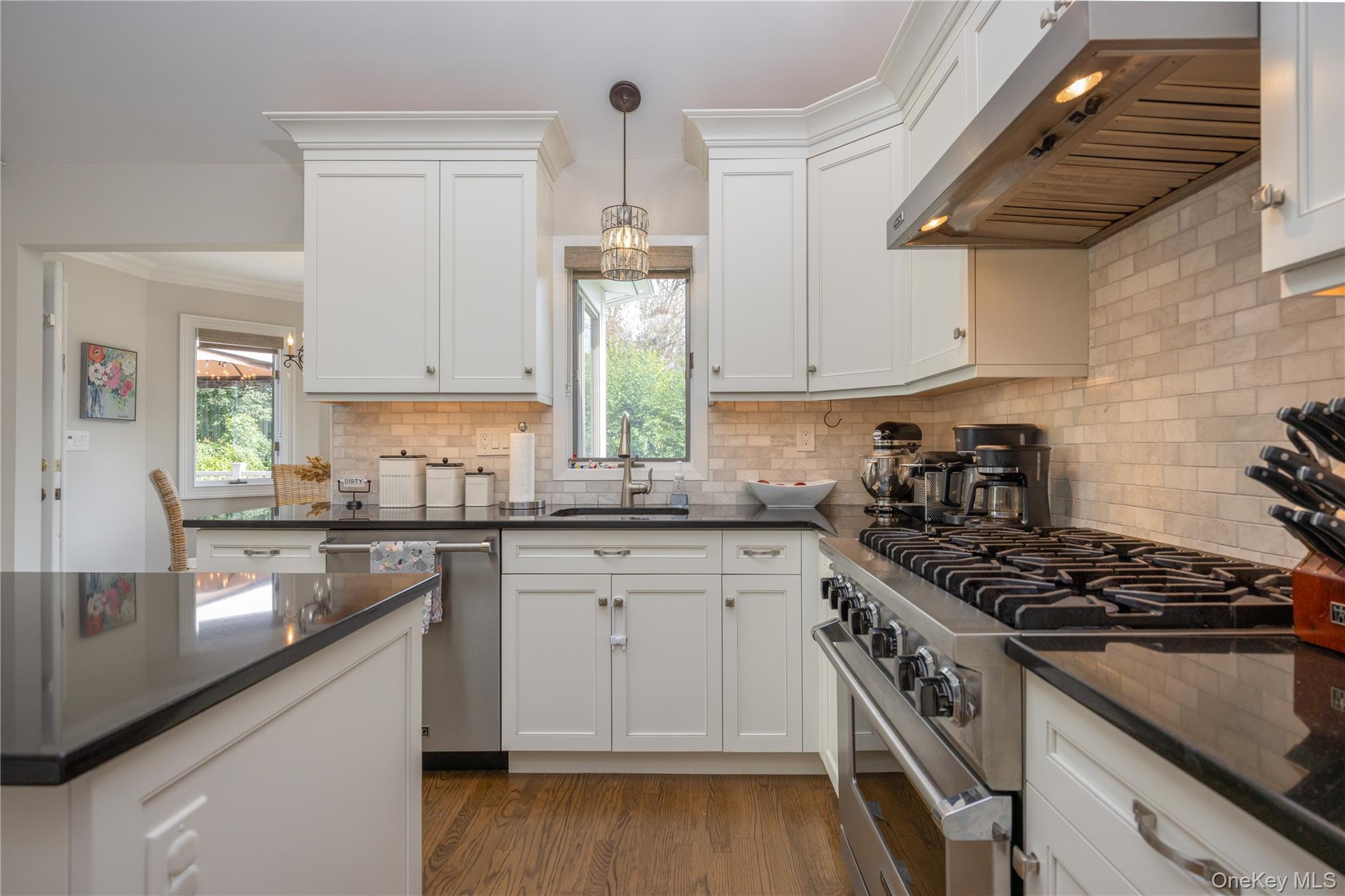 16 Lark Street Property Photo 8