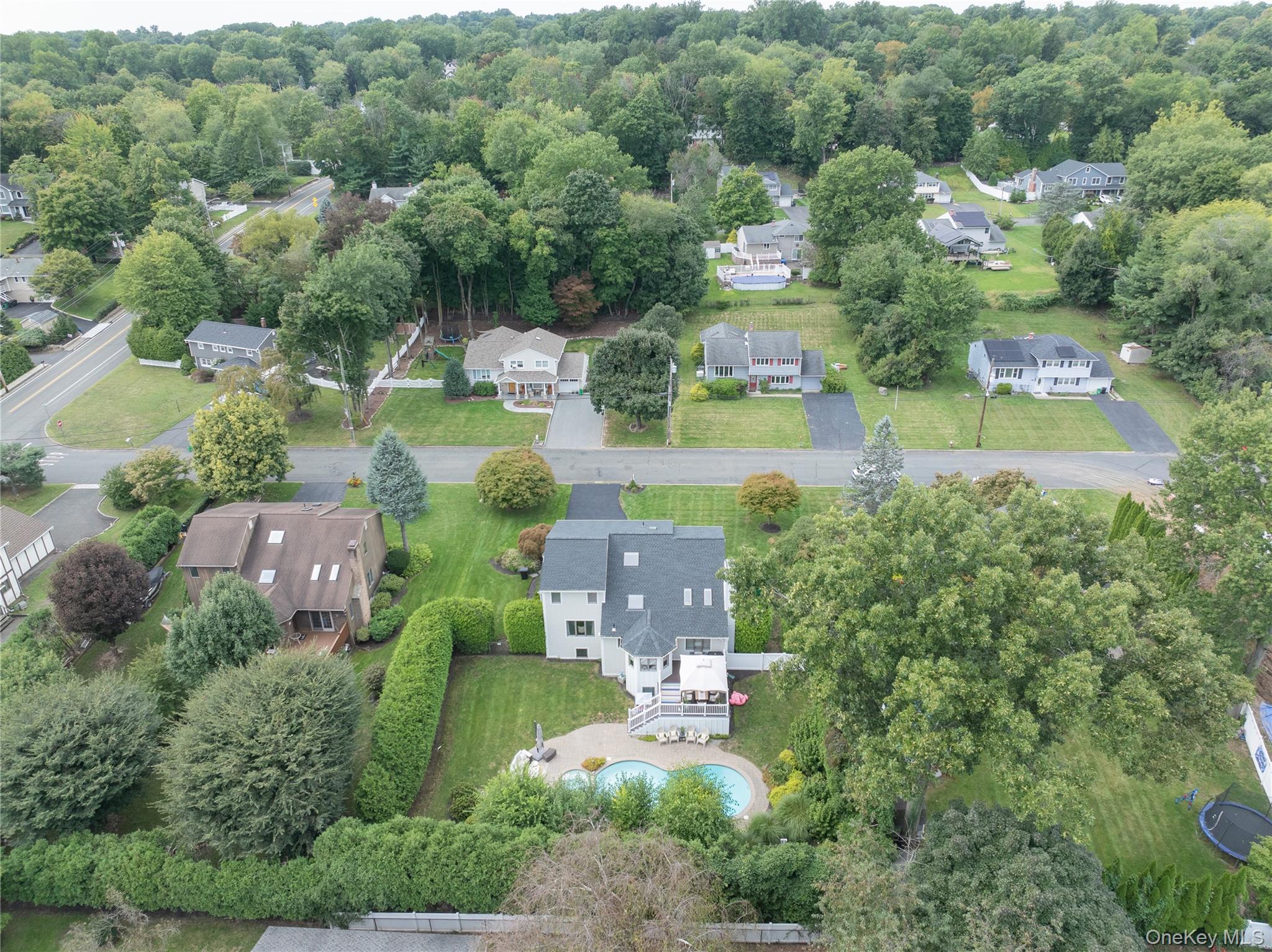16 Lark Street Property Photo 37