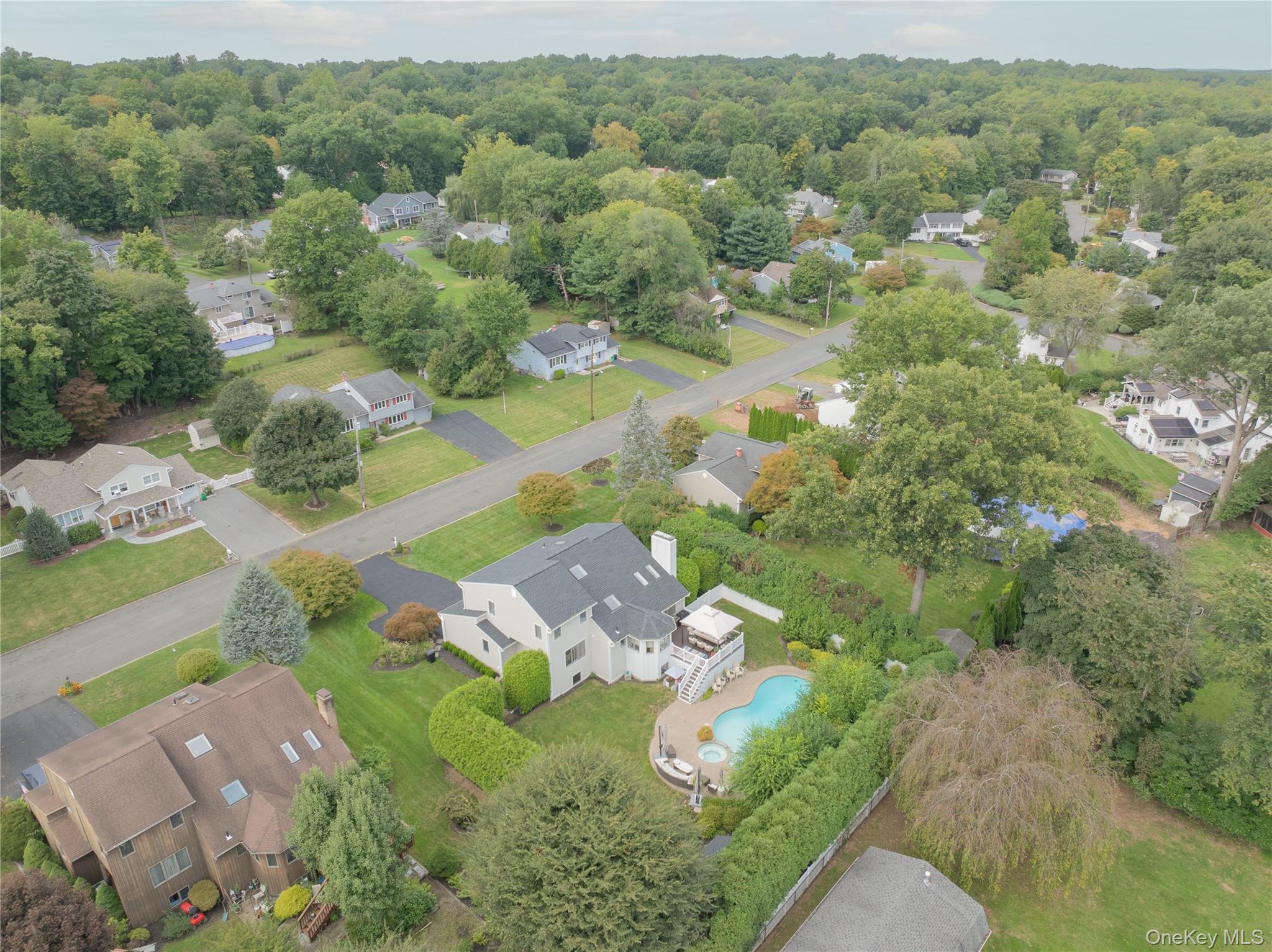 16 Lark Street Property Photo 38