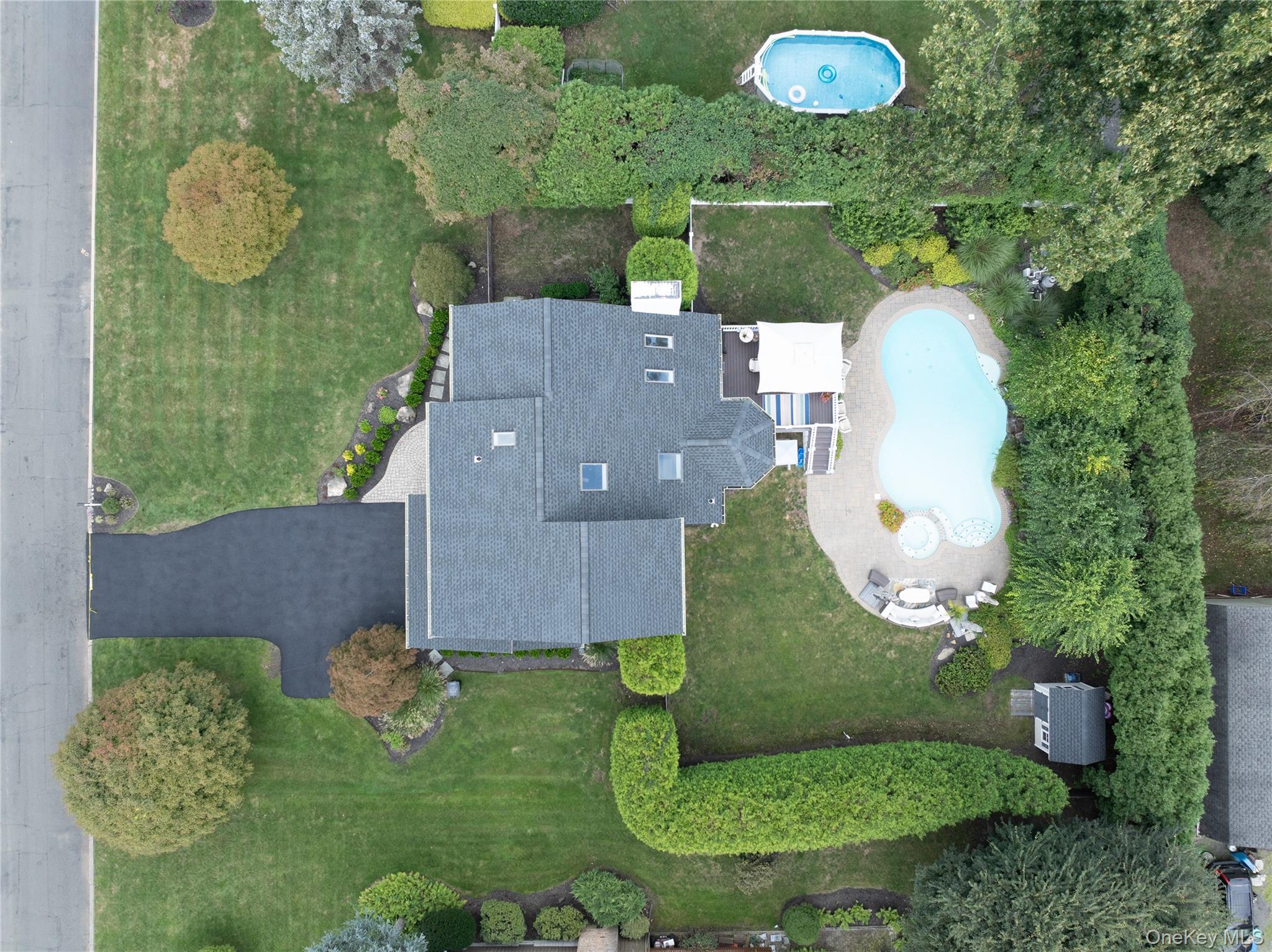 16 Lark Street Property Photo 40
