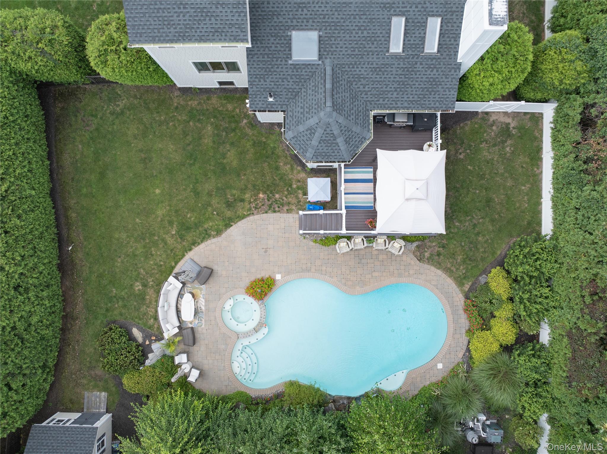 16 Lark Street Property Photo 41