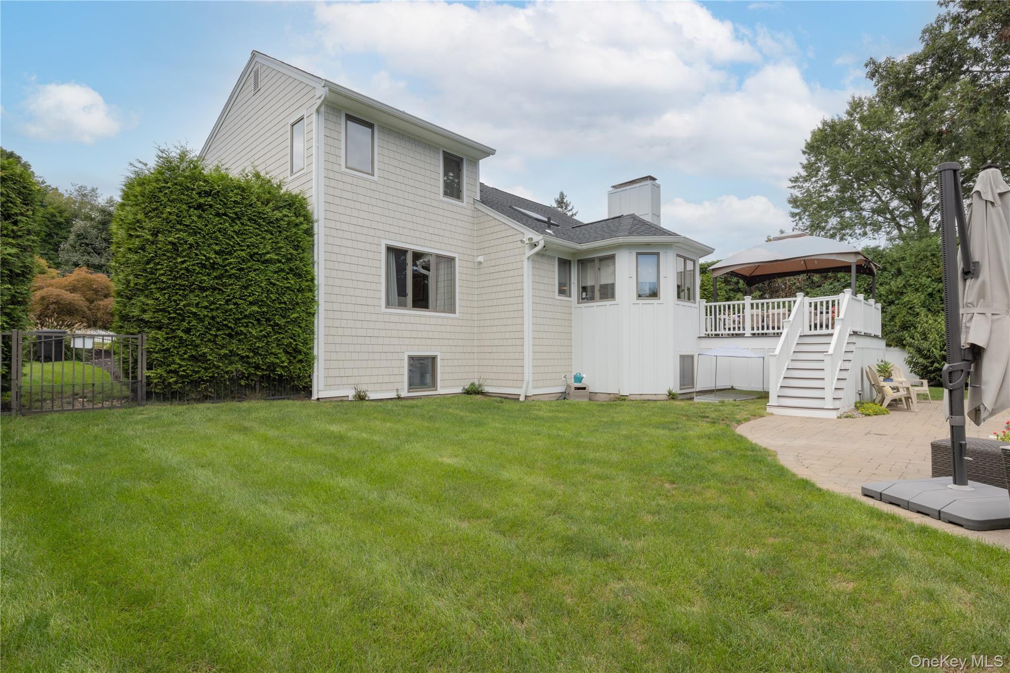 16 Lark Street Property Photo 50