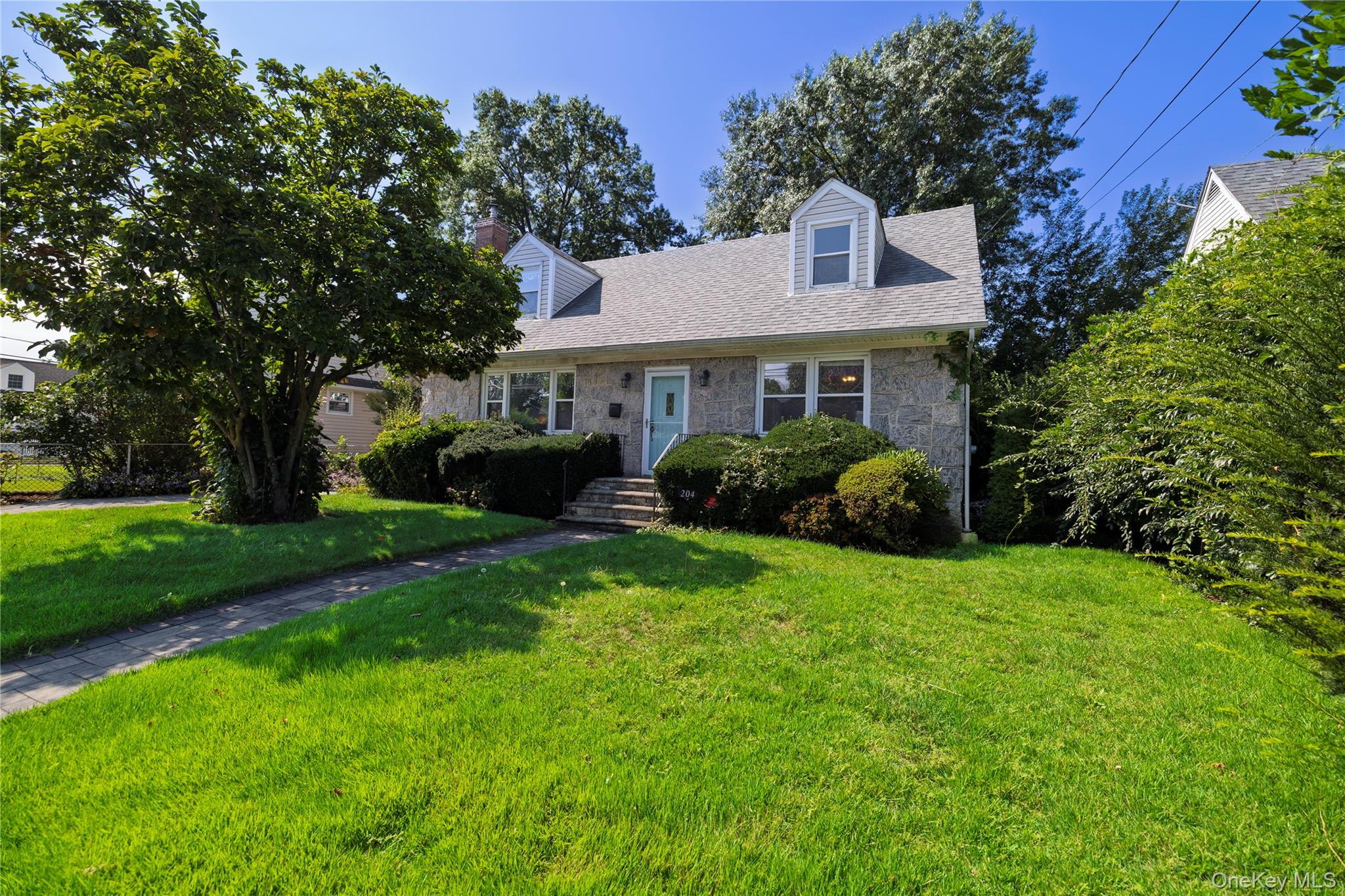 204 Pamlico Avenue Property Photo 1