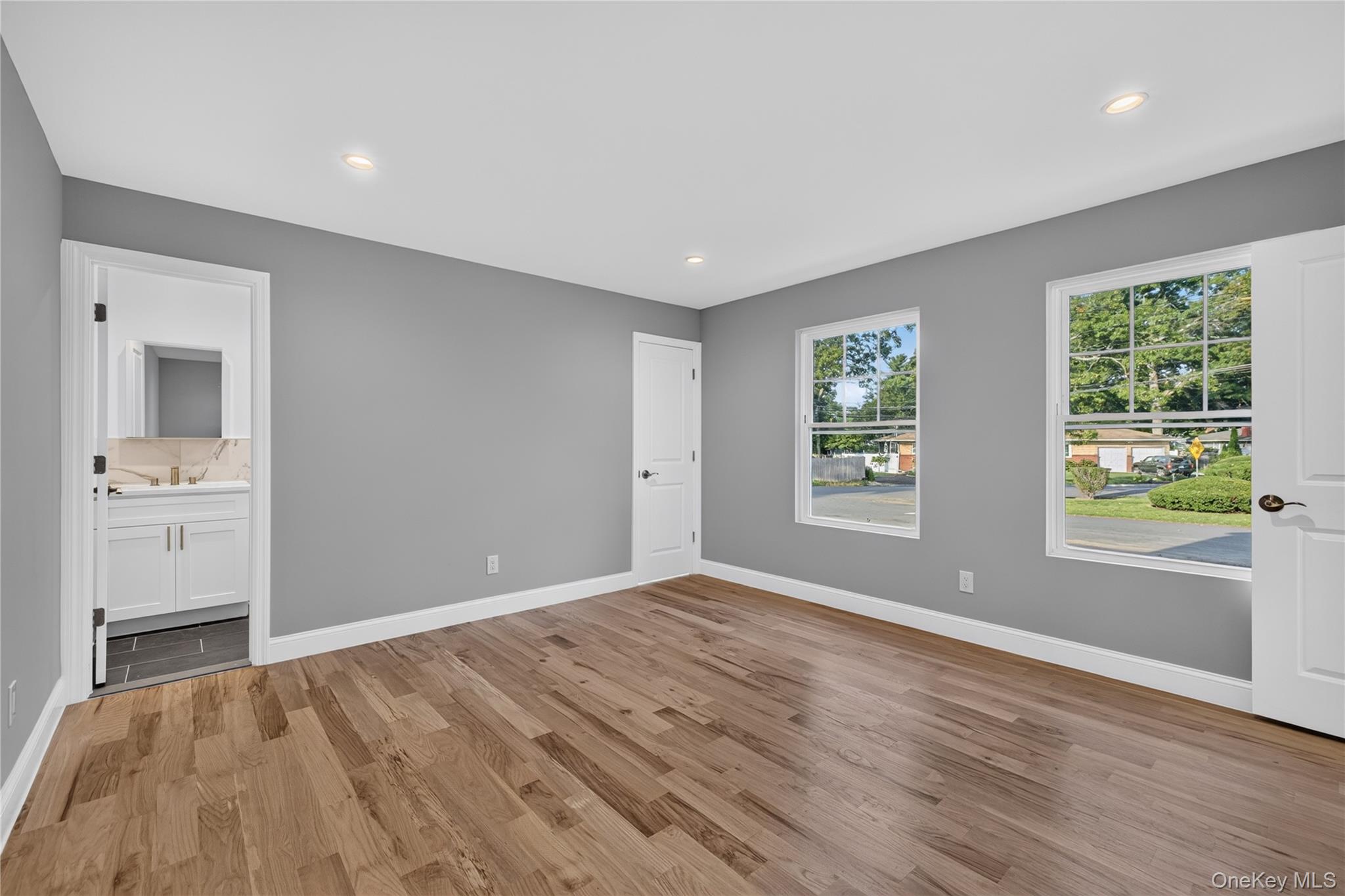 9 Oswego Place Property Photo 4