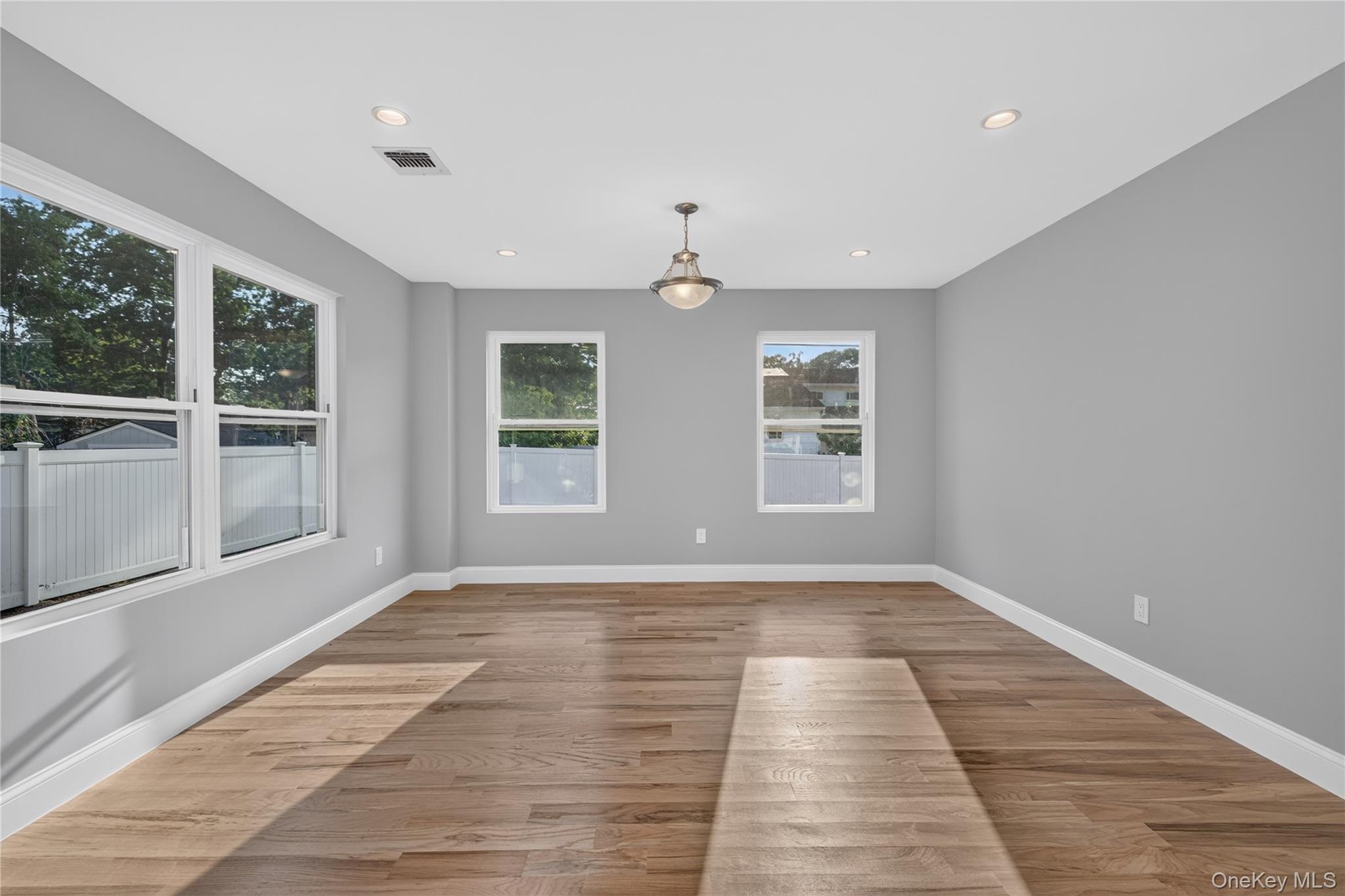 9 Oswego Place Property Photo 9