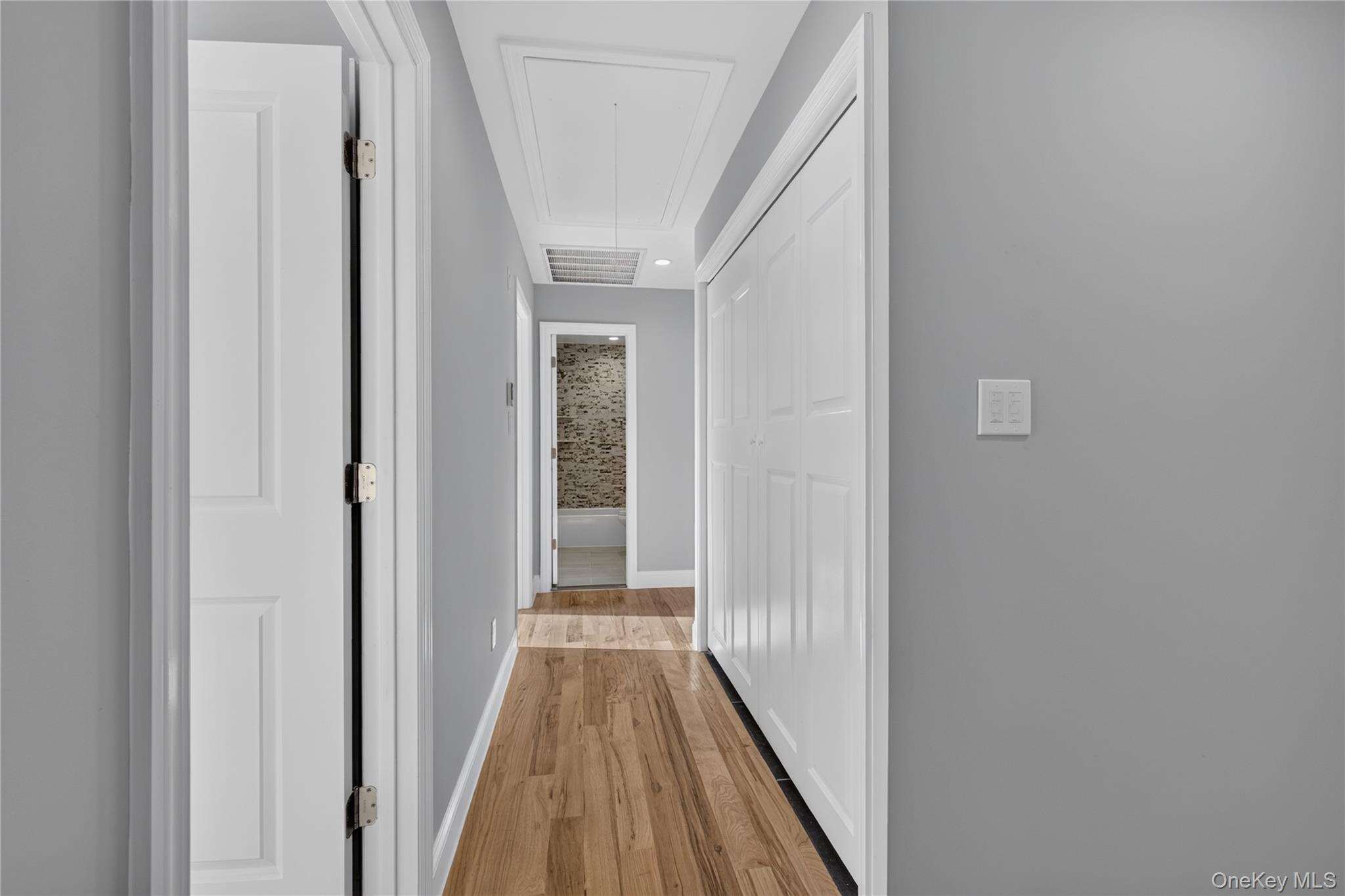 9 Oswego Place Property Photo 20