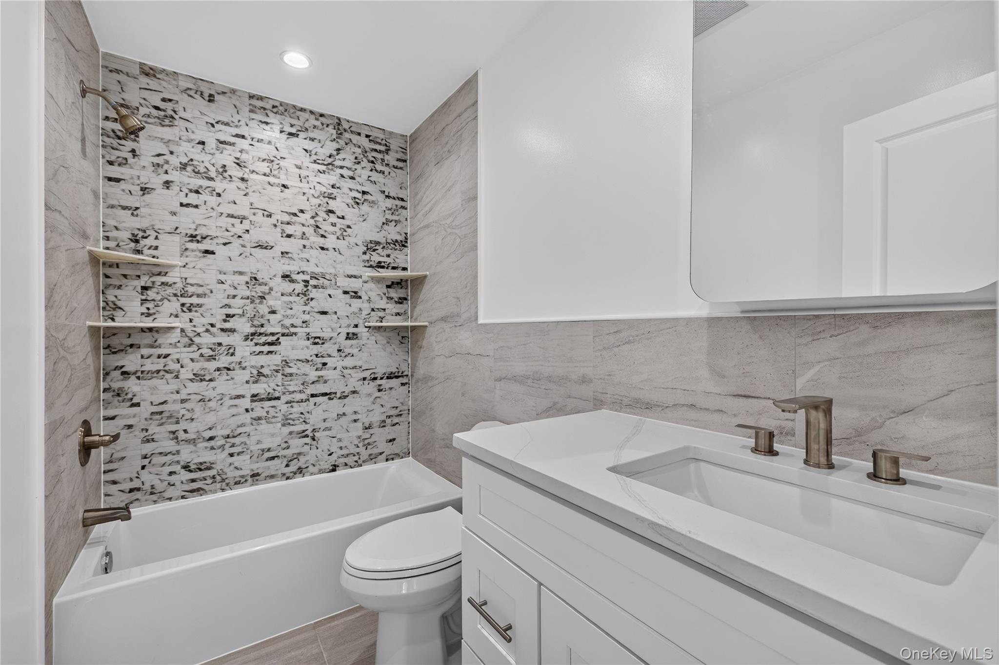 9 Oswego Place Property Photo 24