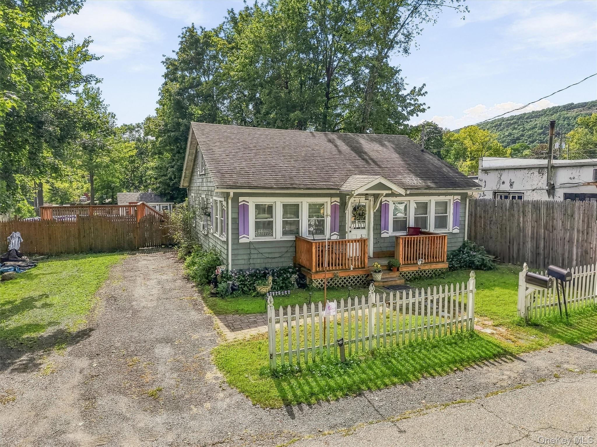 15 Elm Street Property Photo 2