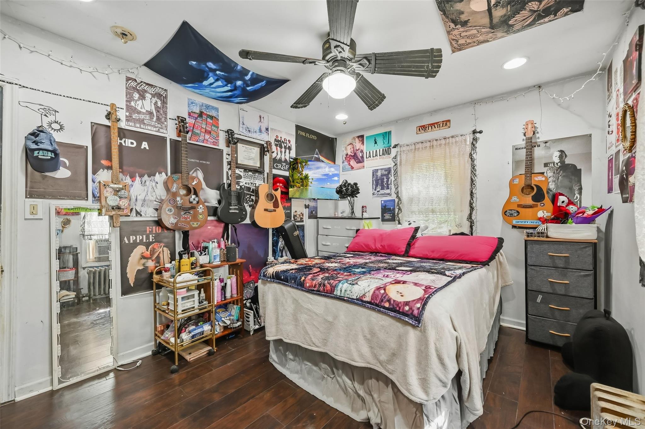 15 Elm Street Property Photo 15