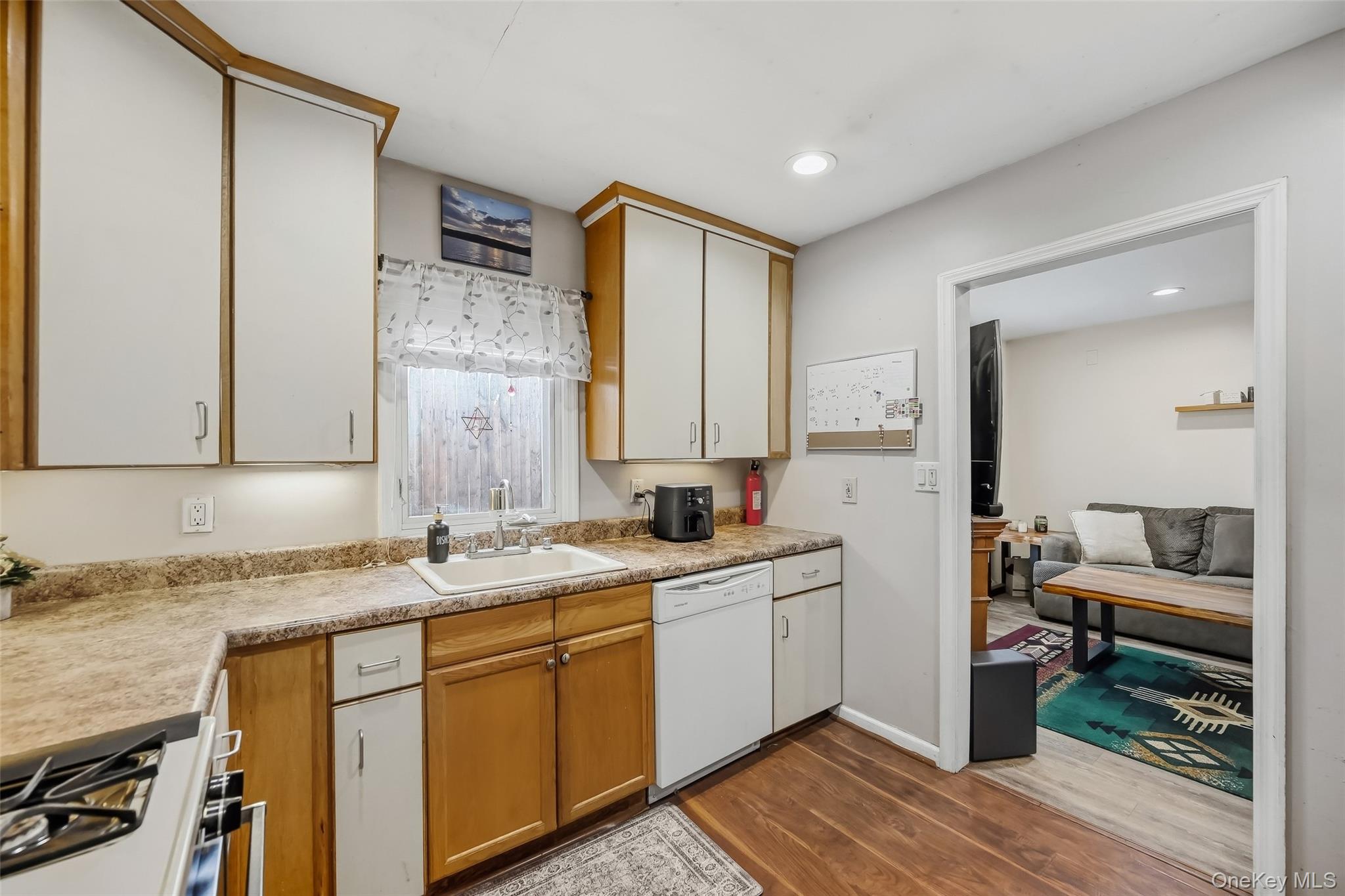 15 Elm Street Property Photo 18