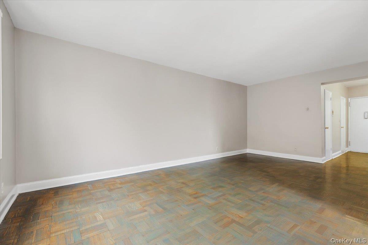 16 N Broadway 5c Property Photo 11