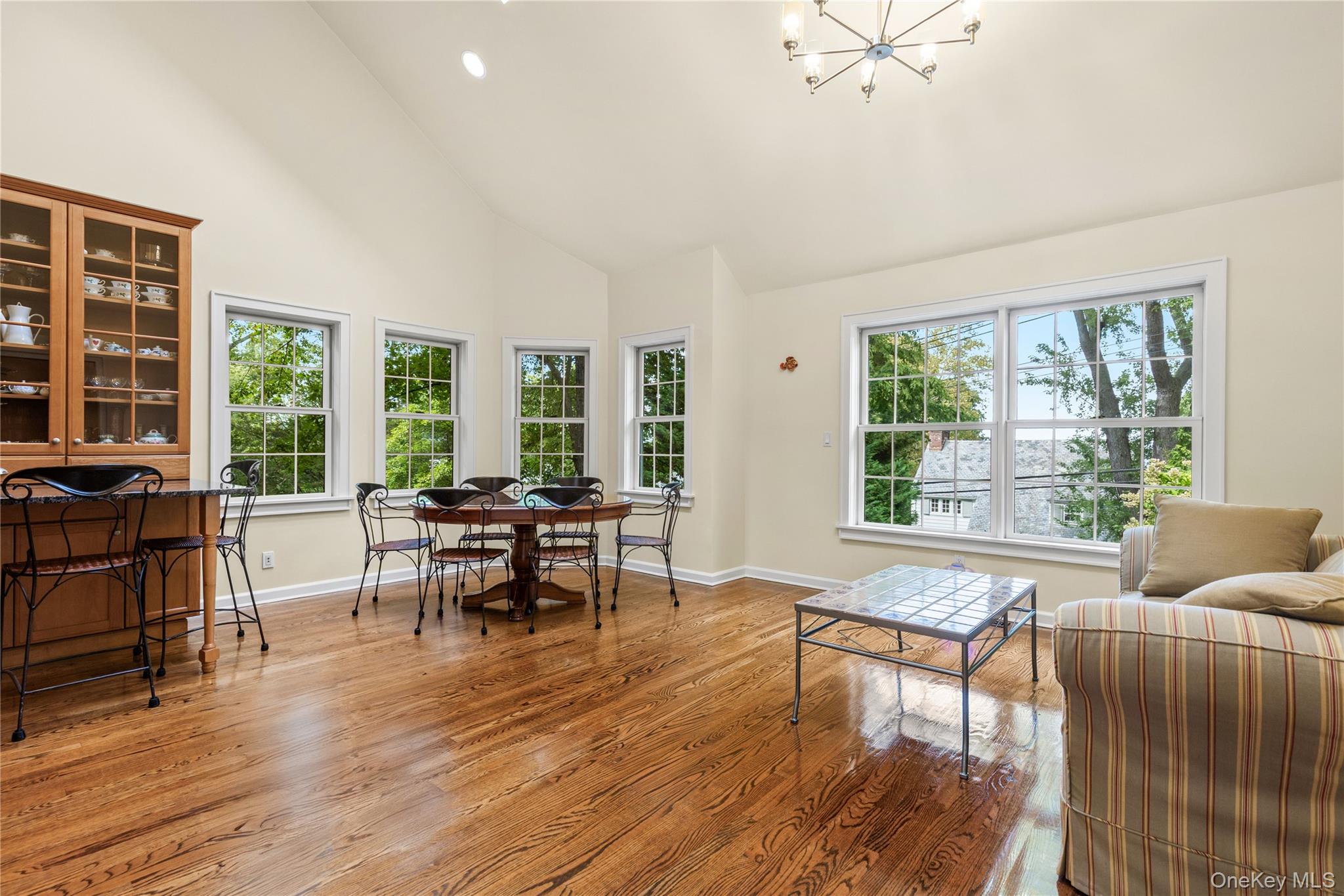 165 High Street Property Photo 14