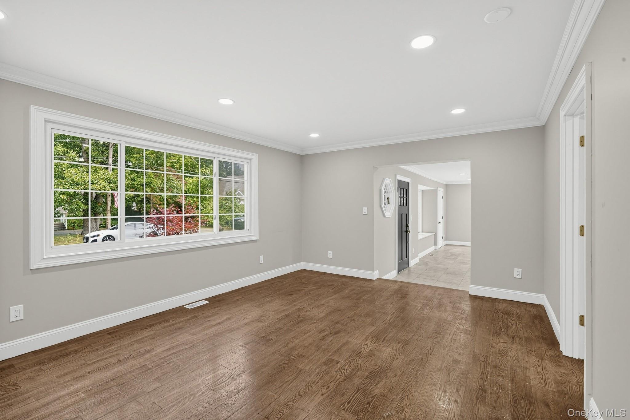 355 Forest Lane Property Photo 13