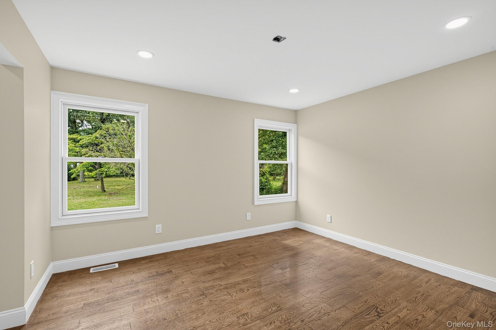 355 Forest Lane Property Photo 17