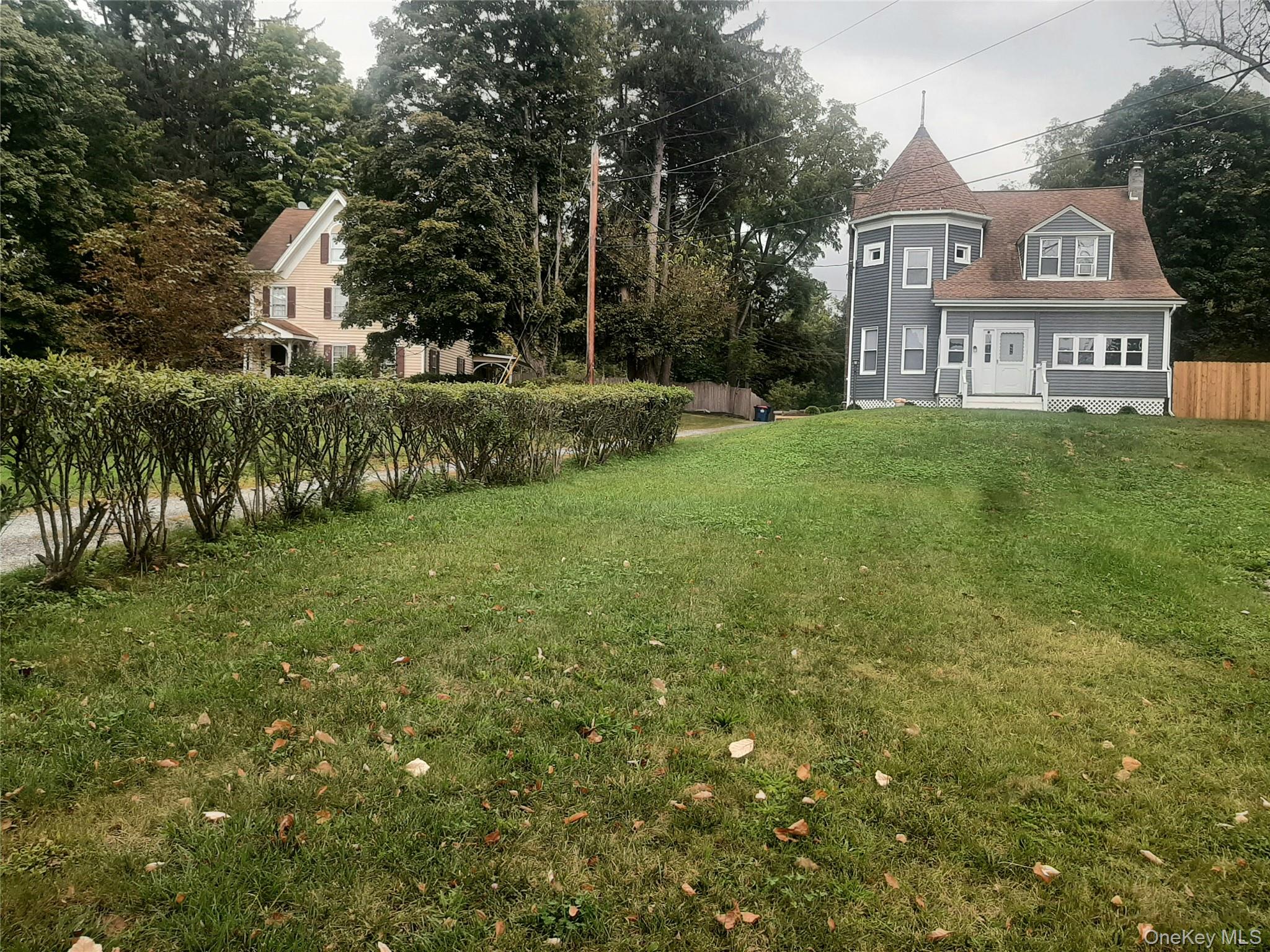 46 Old Post Road Property Photo 2