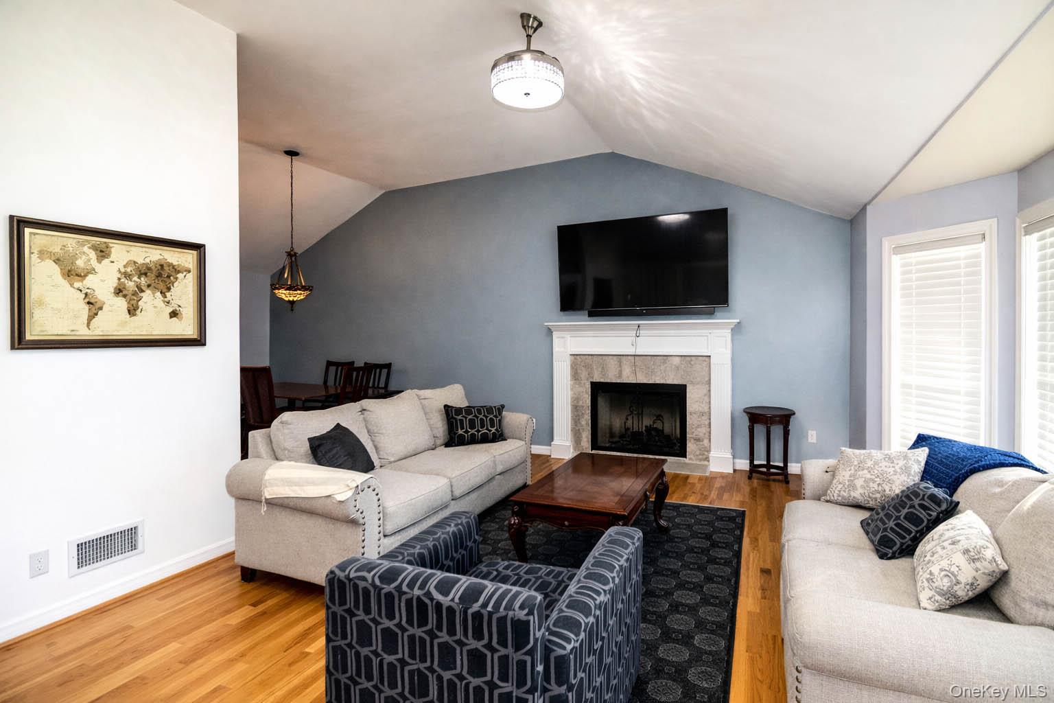28 3rd Street Property Photo 10