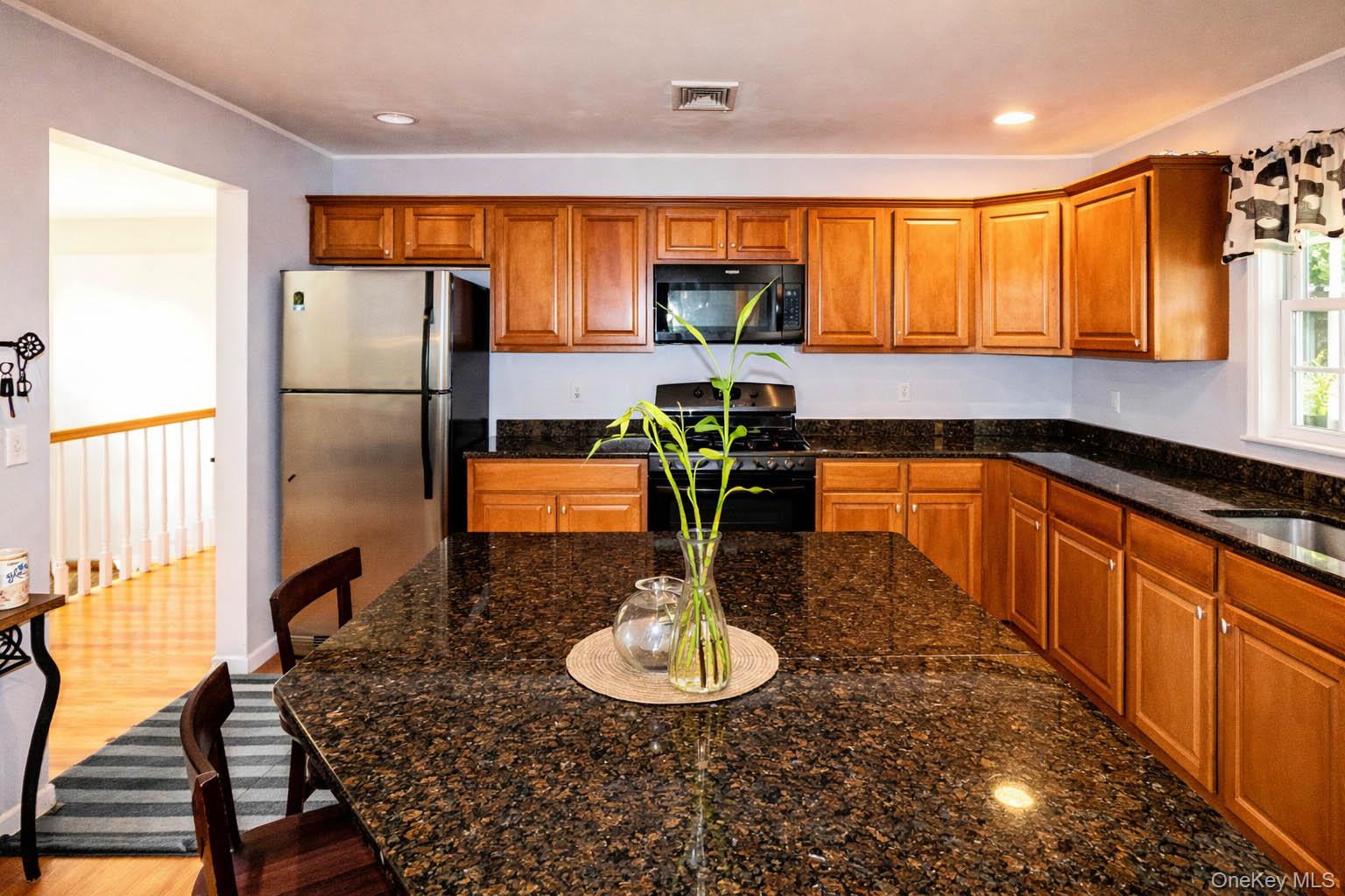 28 3rd Street Property Photo 16