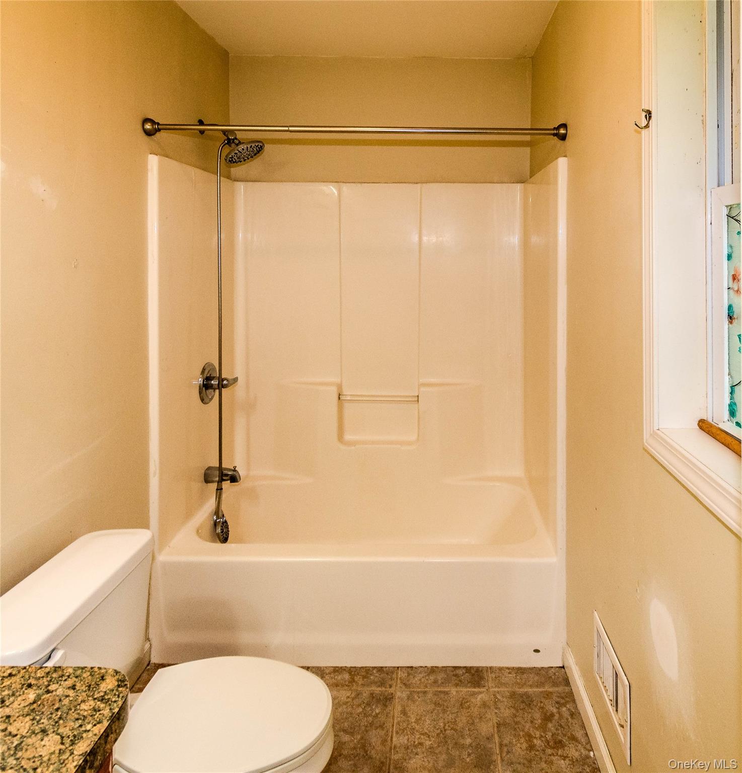 28 3rd Street Property Photo 31