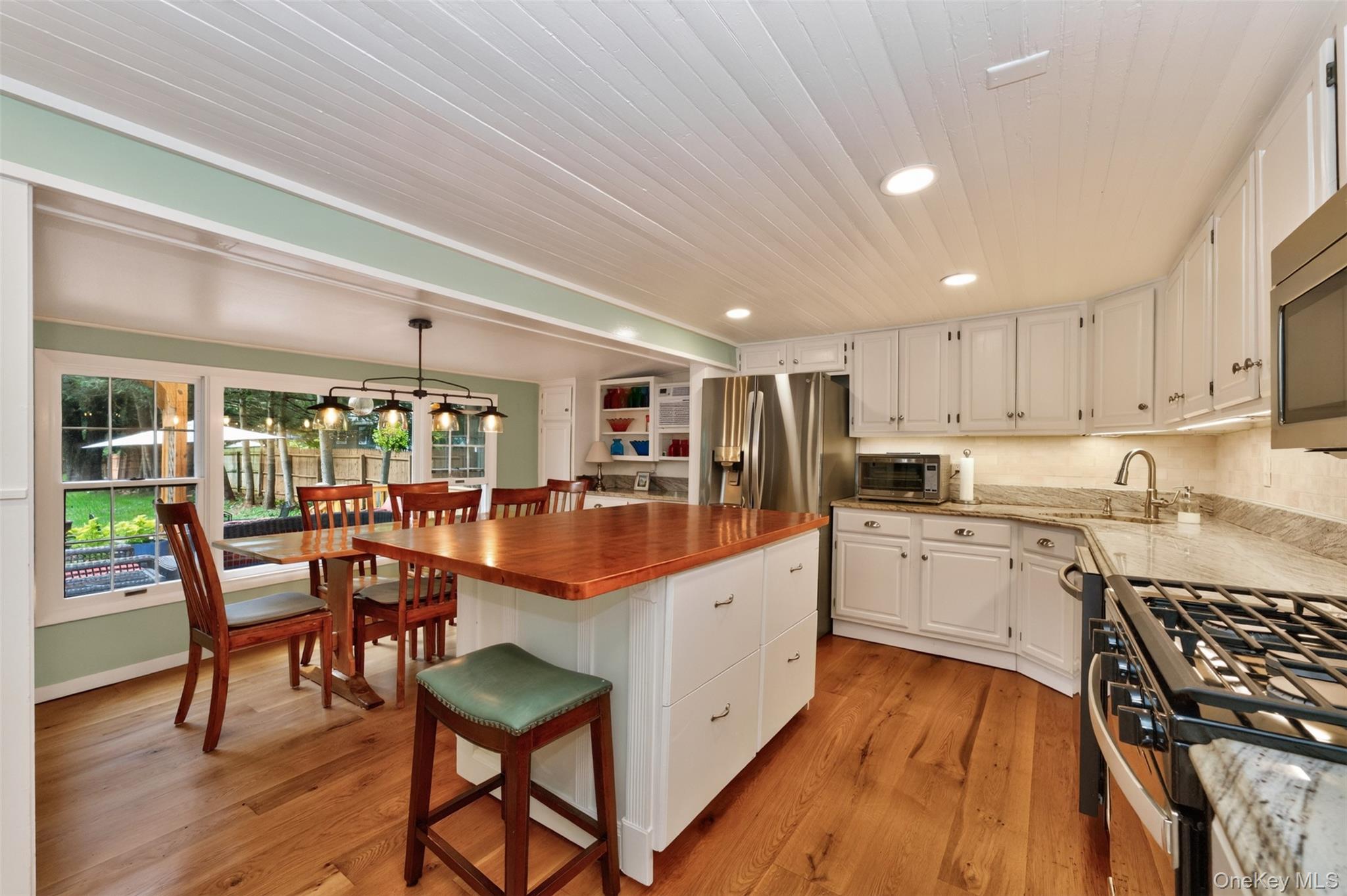 1407 Albany Avenue Property Photo 21