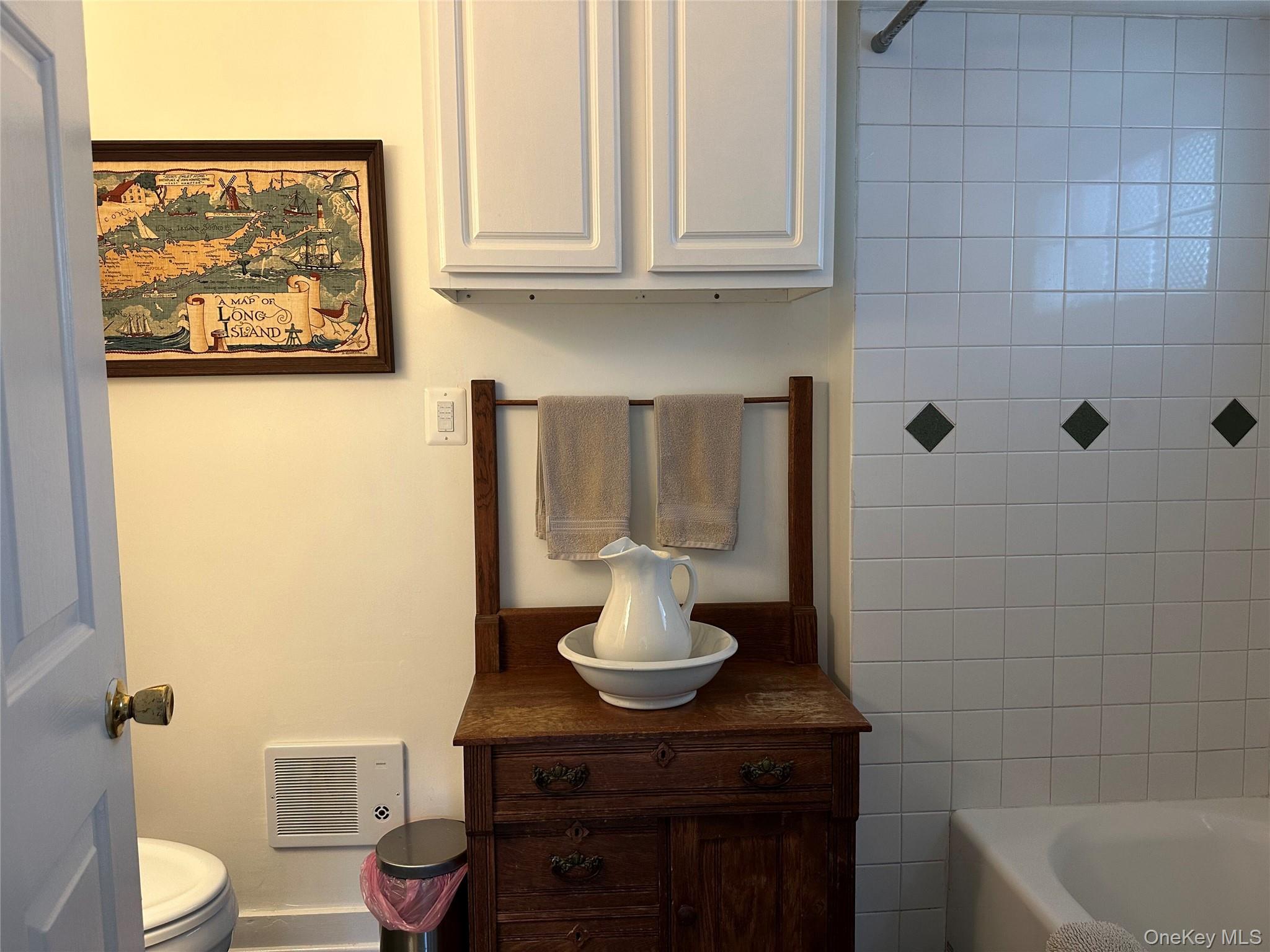 1407 Albany Avenue Property Photo 26