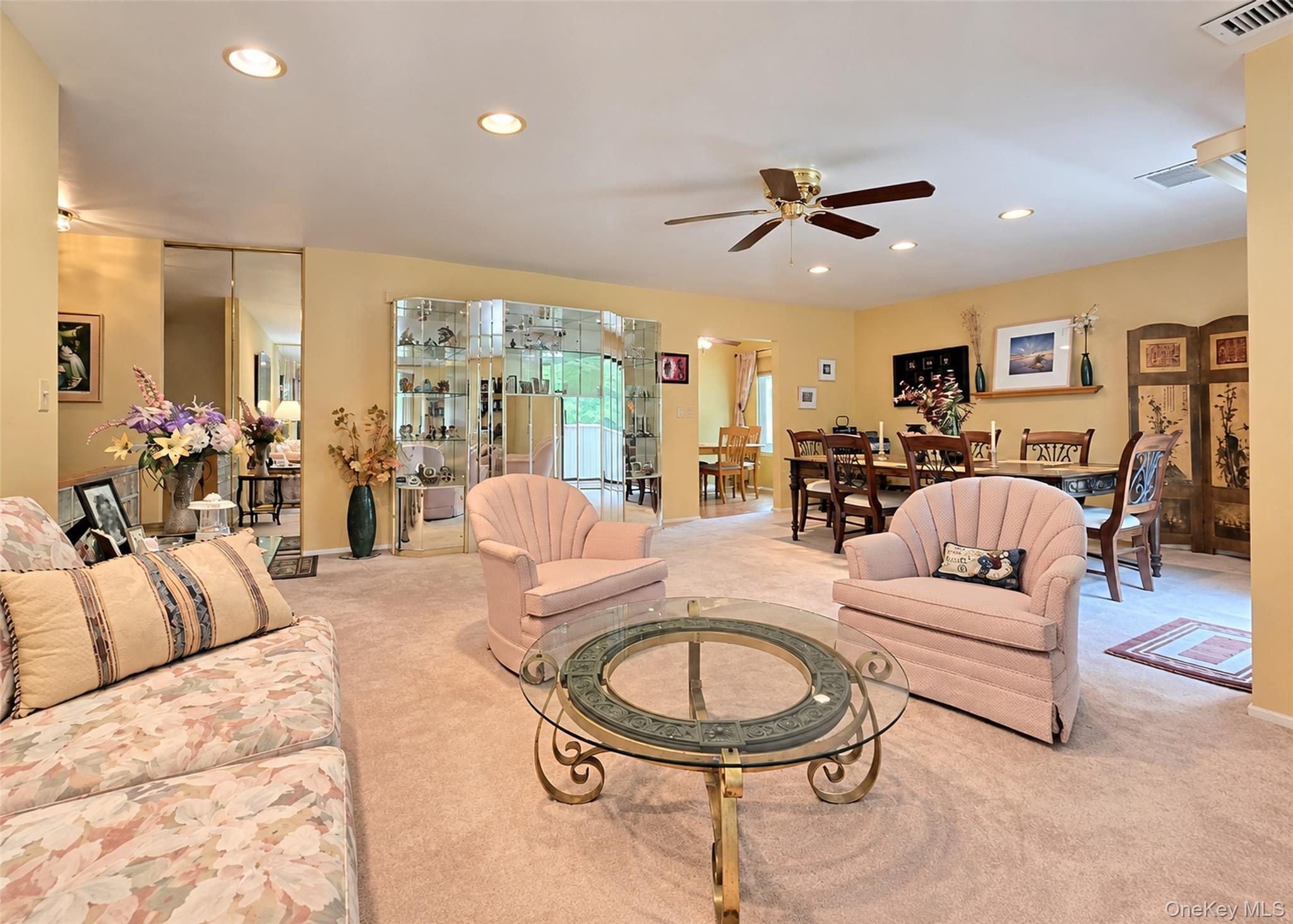 924 Skyline Drive Property Photo 8
