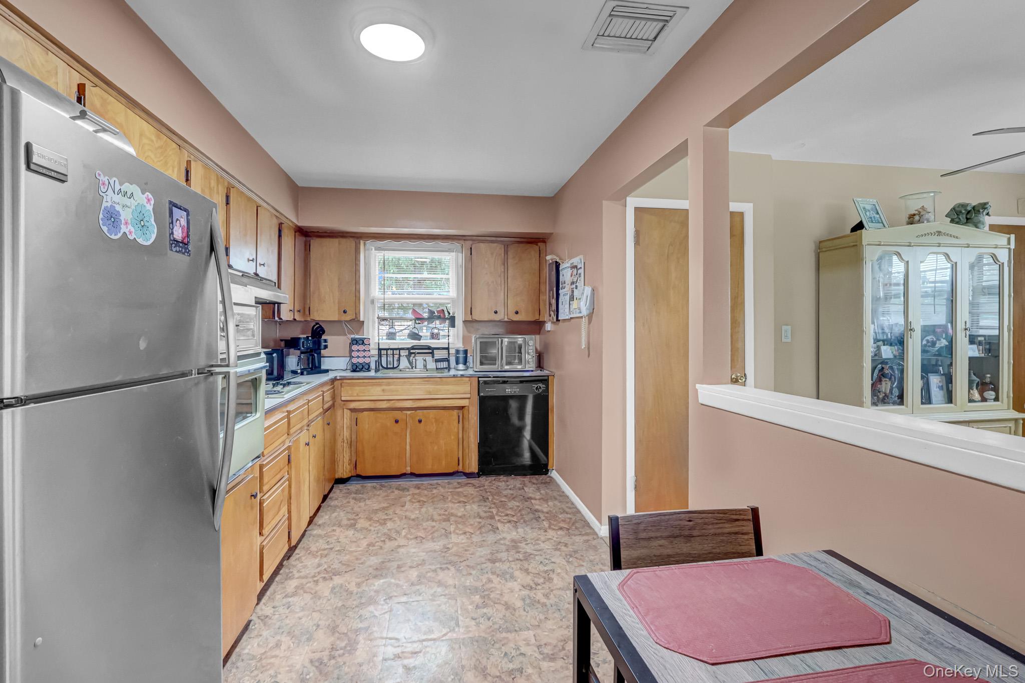 13 Haight Street Property Photo 15