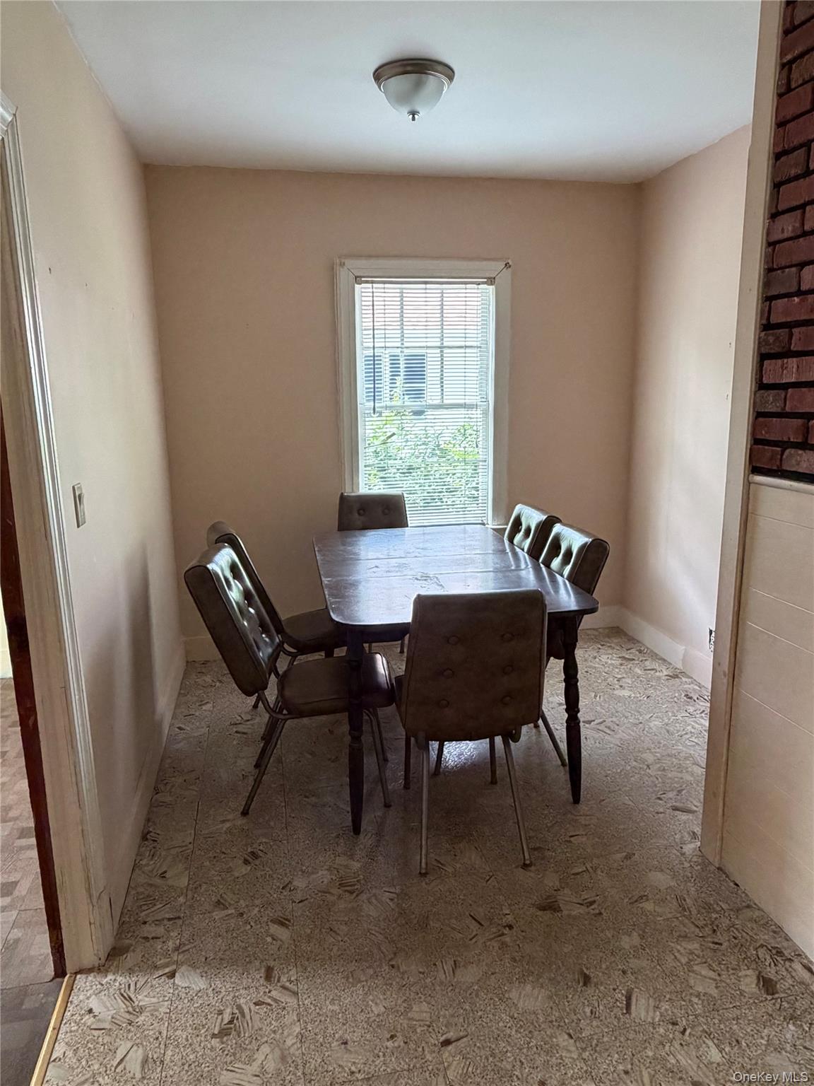 54 Robin Road Property Photo 4