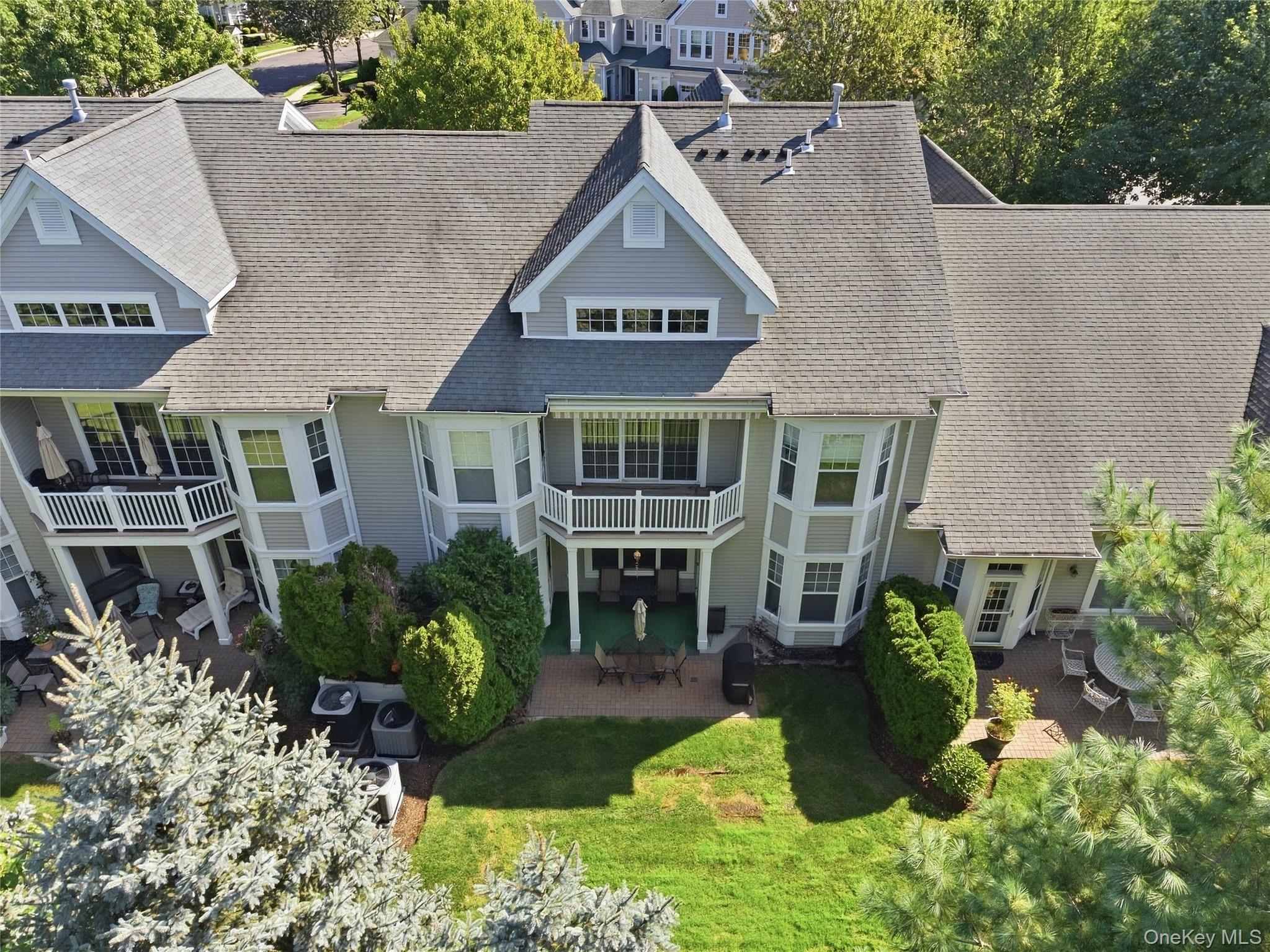 39 Symphony Drive Property Photo 2
