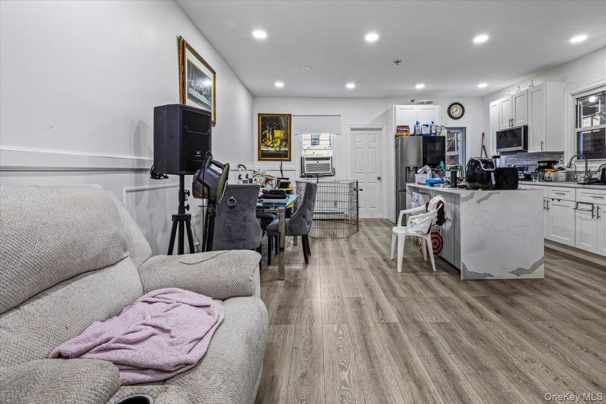 10351 101st Street Property Photo 9