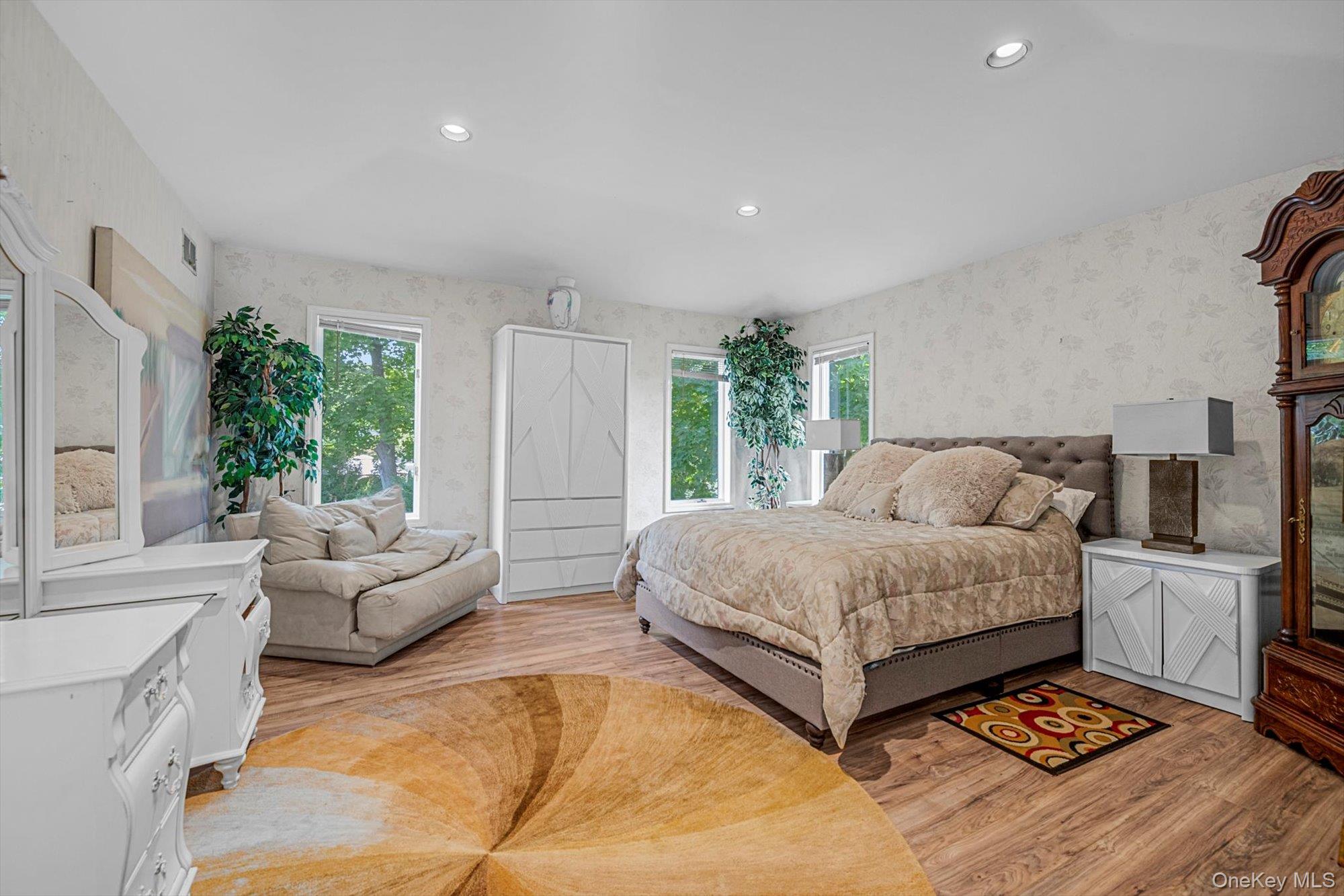 12 Gold Circle Property Photo 19