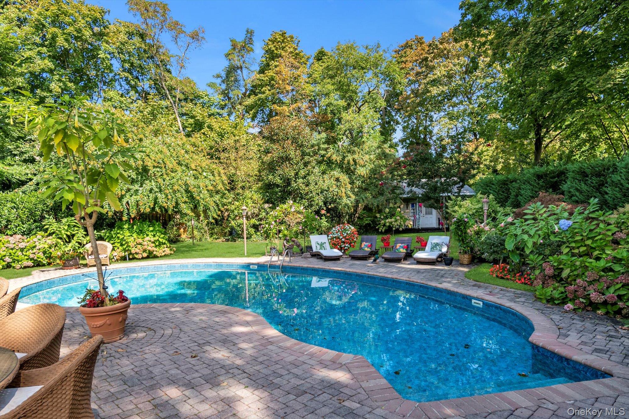 12 Gold Circle Property Photo 26