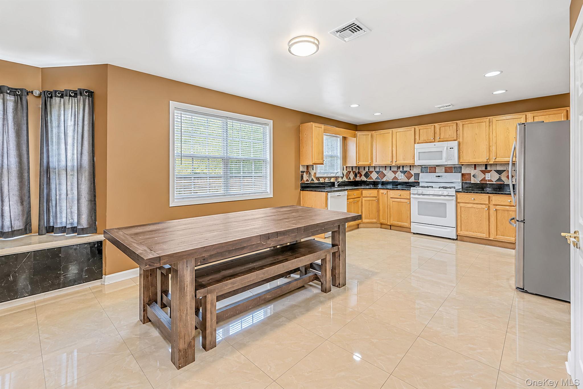 19 Oceanview Boulevard Property Photo 5